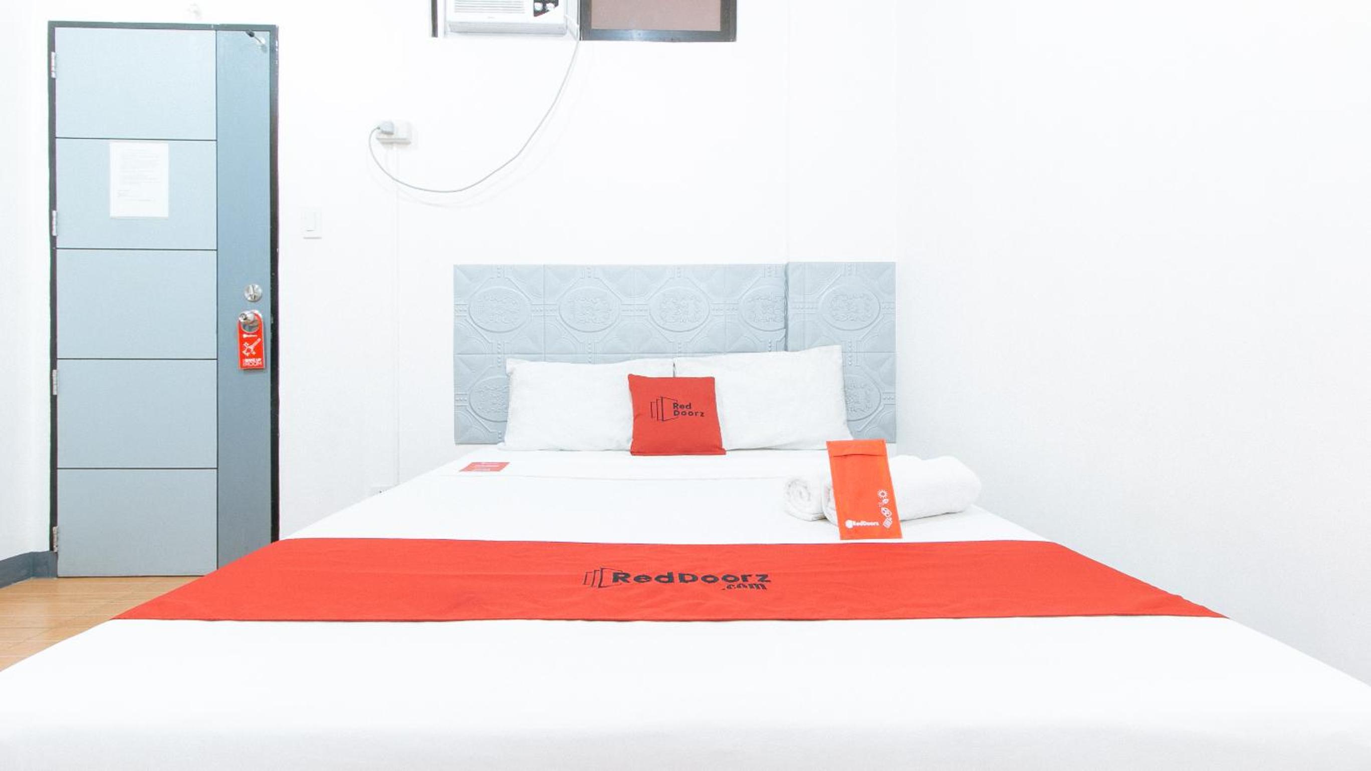 Standard Double Room - Photo 18