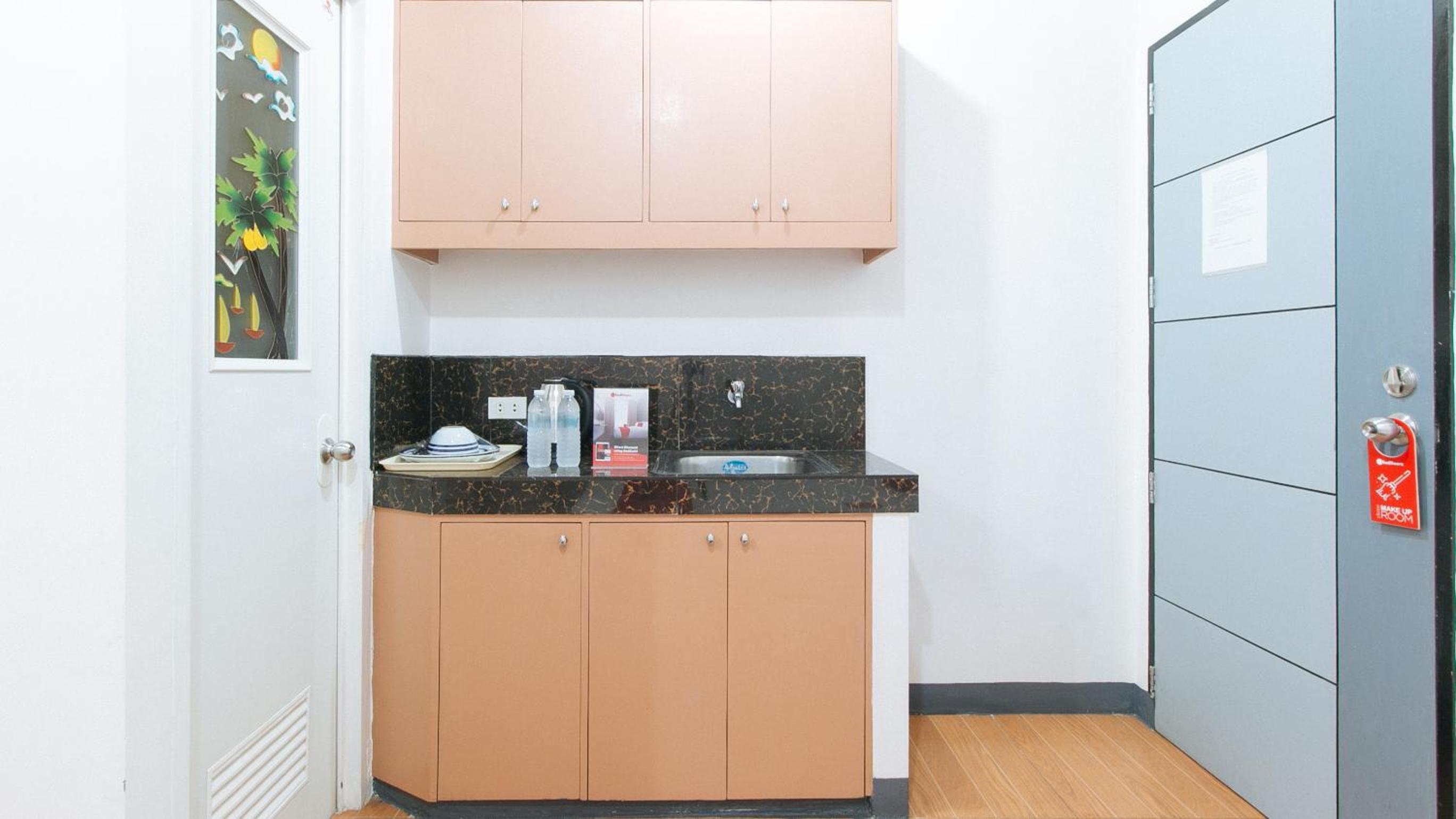 Standard Double Room - Photo 23