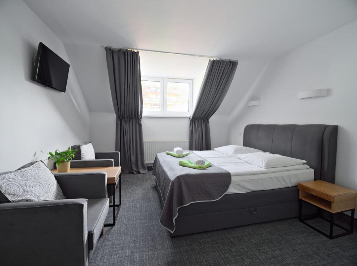 Double Room - Photo 2