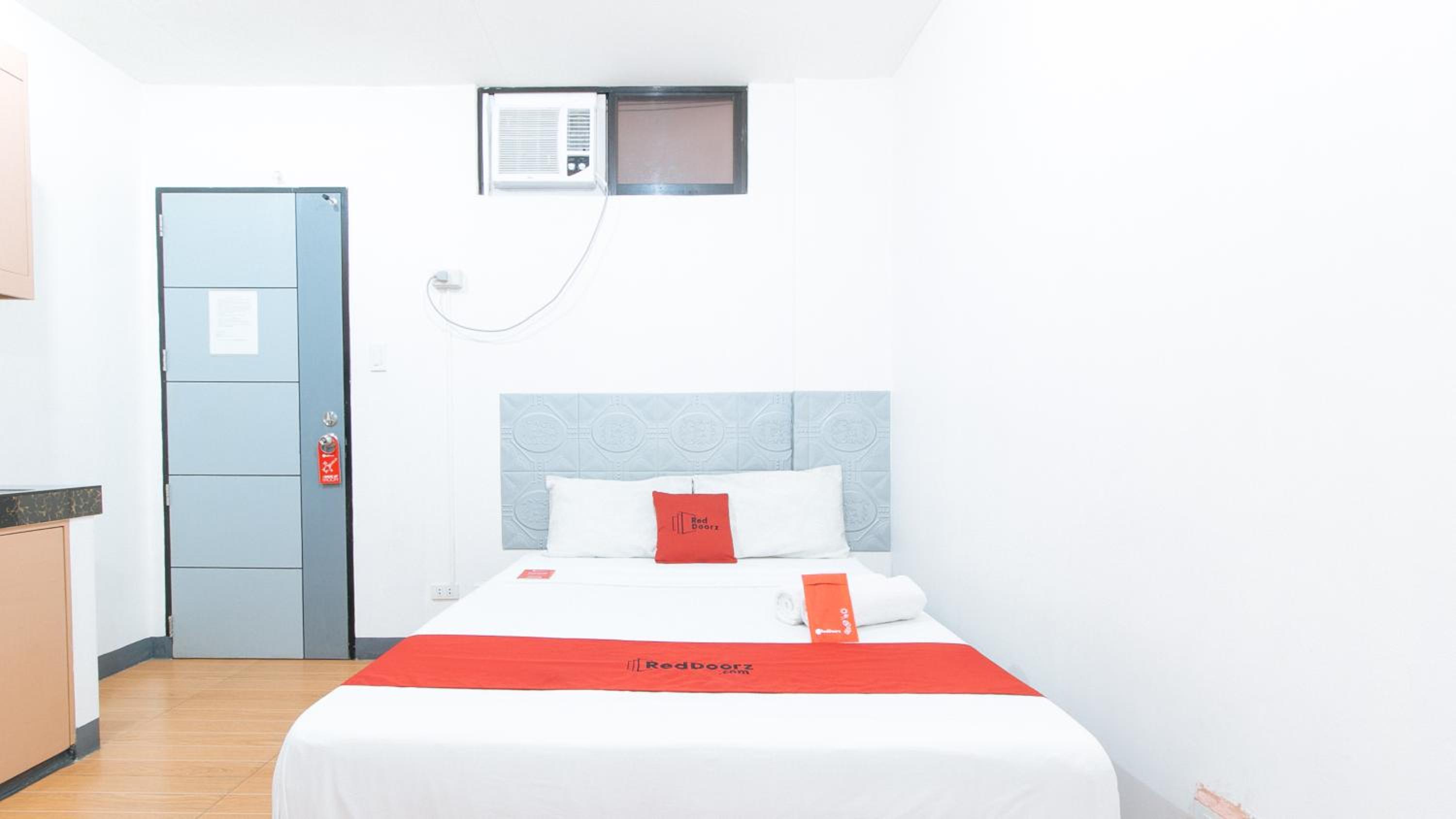 Standard Double Room - Photo 7