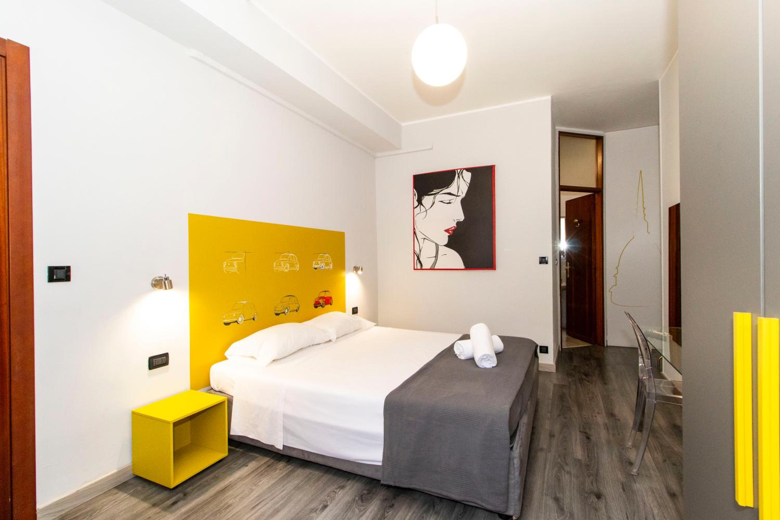 Double Room - Photo 17