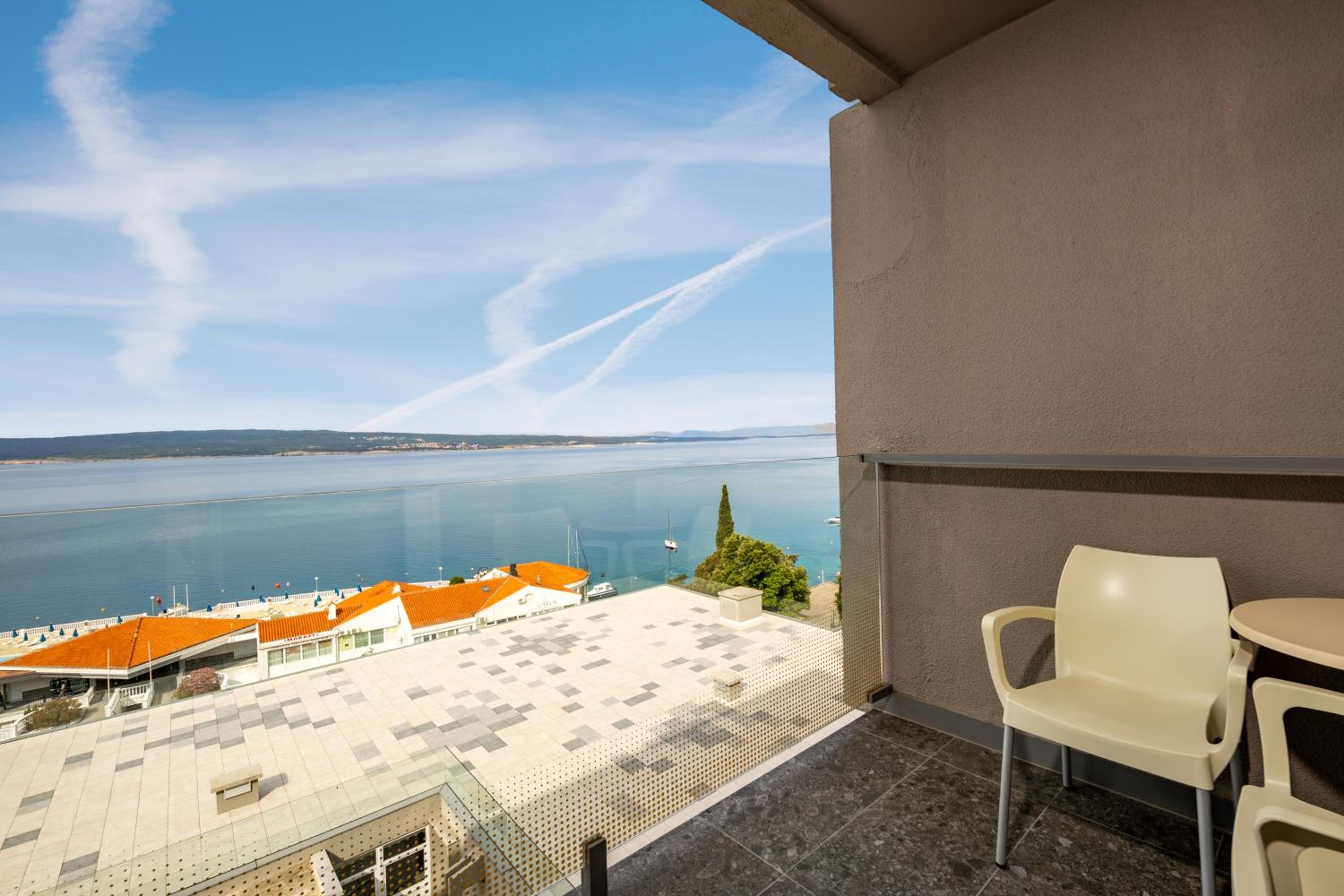Superior Double or Twin Room with Sea View and Balcony photo 3