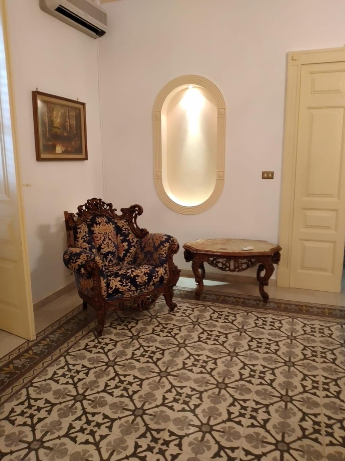 Apartment - Ground Floor - Photo 2