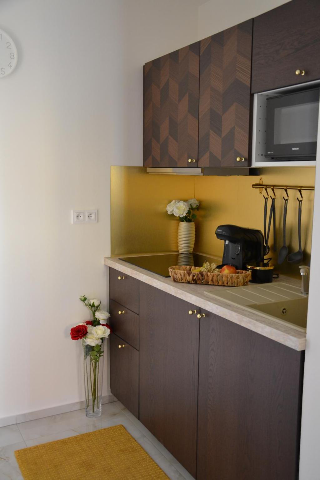 Two-Bedroom Apartment - Photo 18