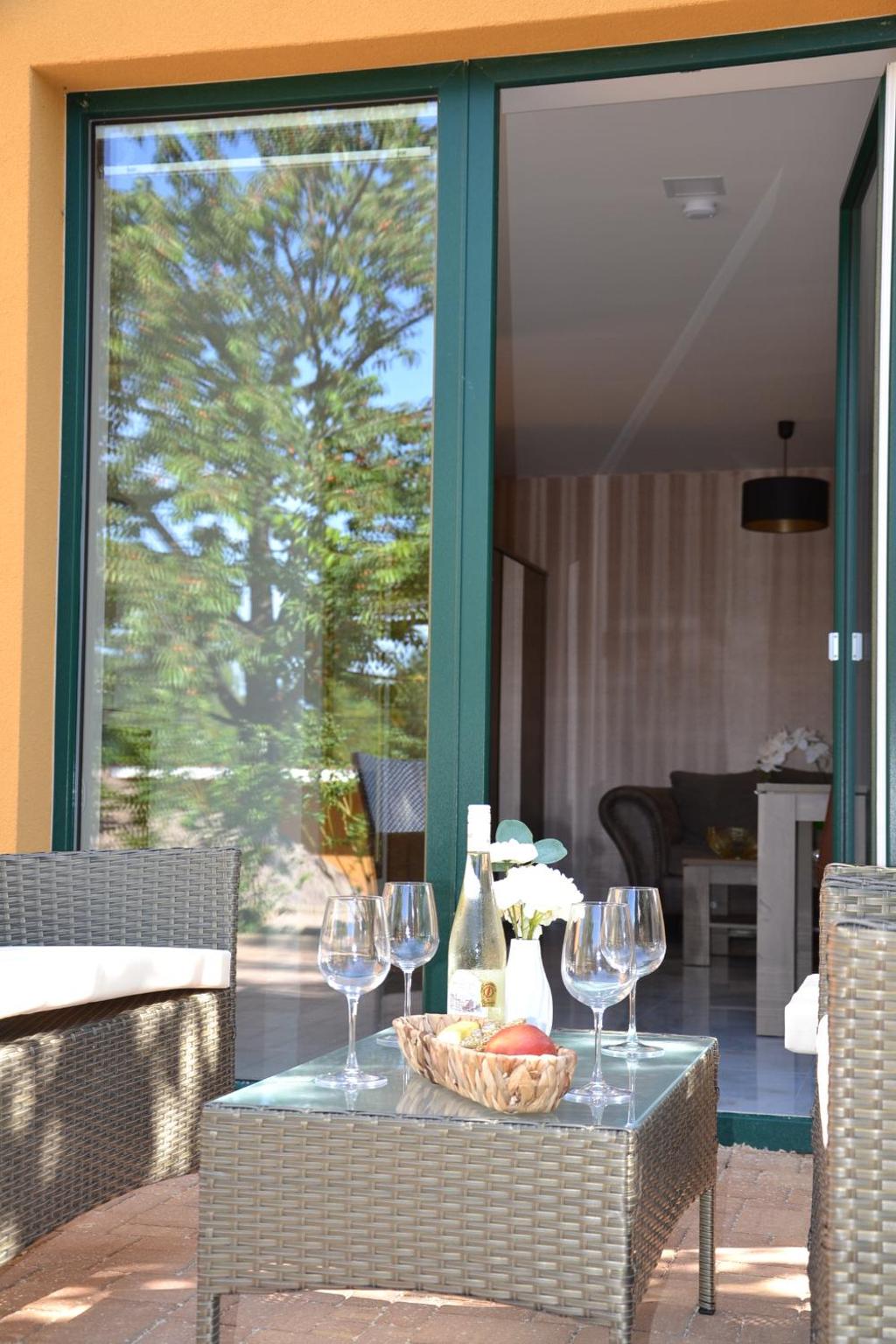 Apartment with Terrace - Photo 5