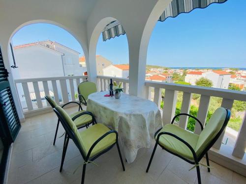 Apartment with Sea View photo 3