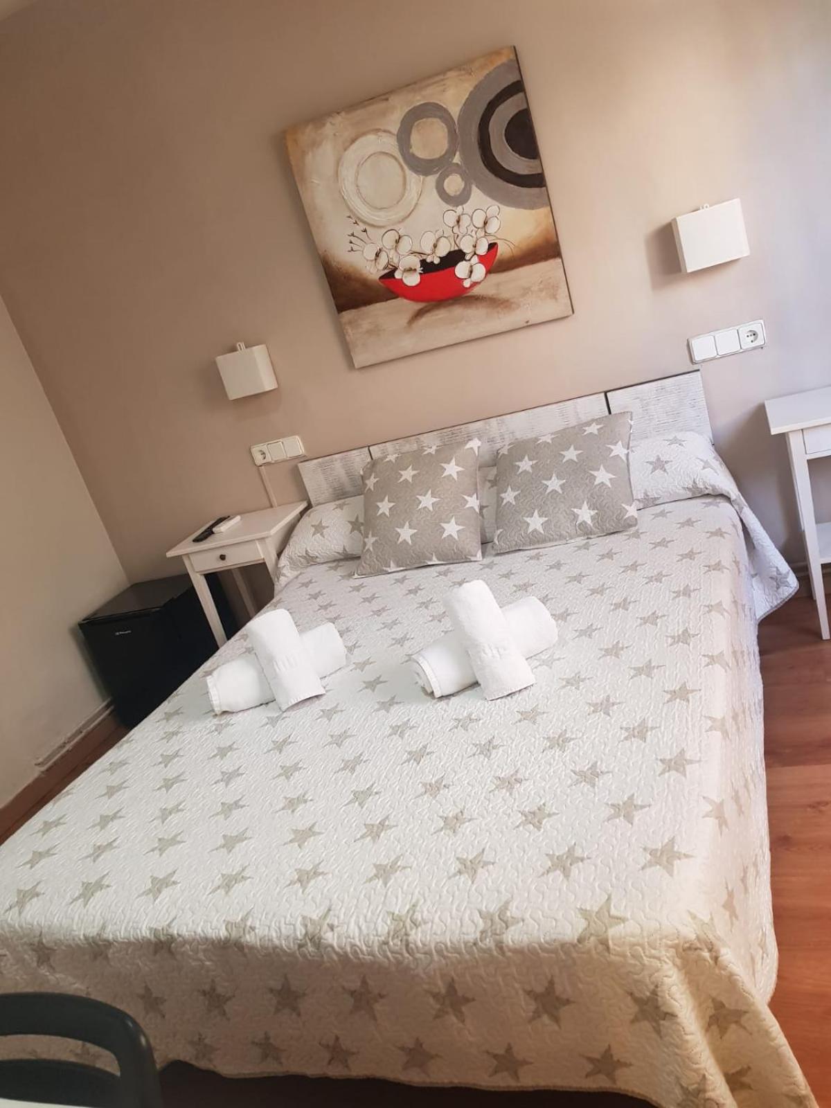 Economy Double Room photo 3