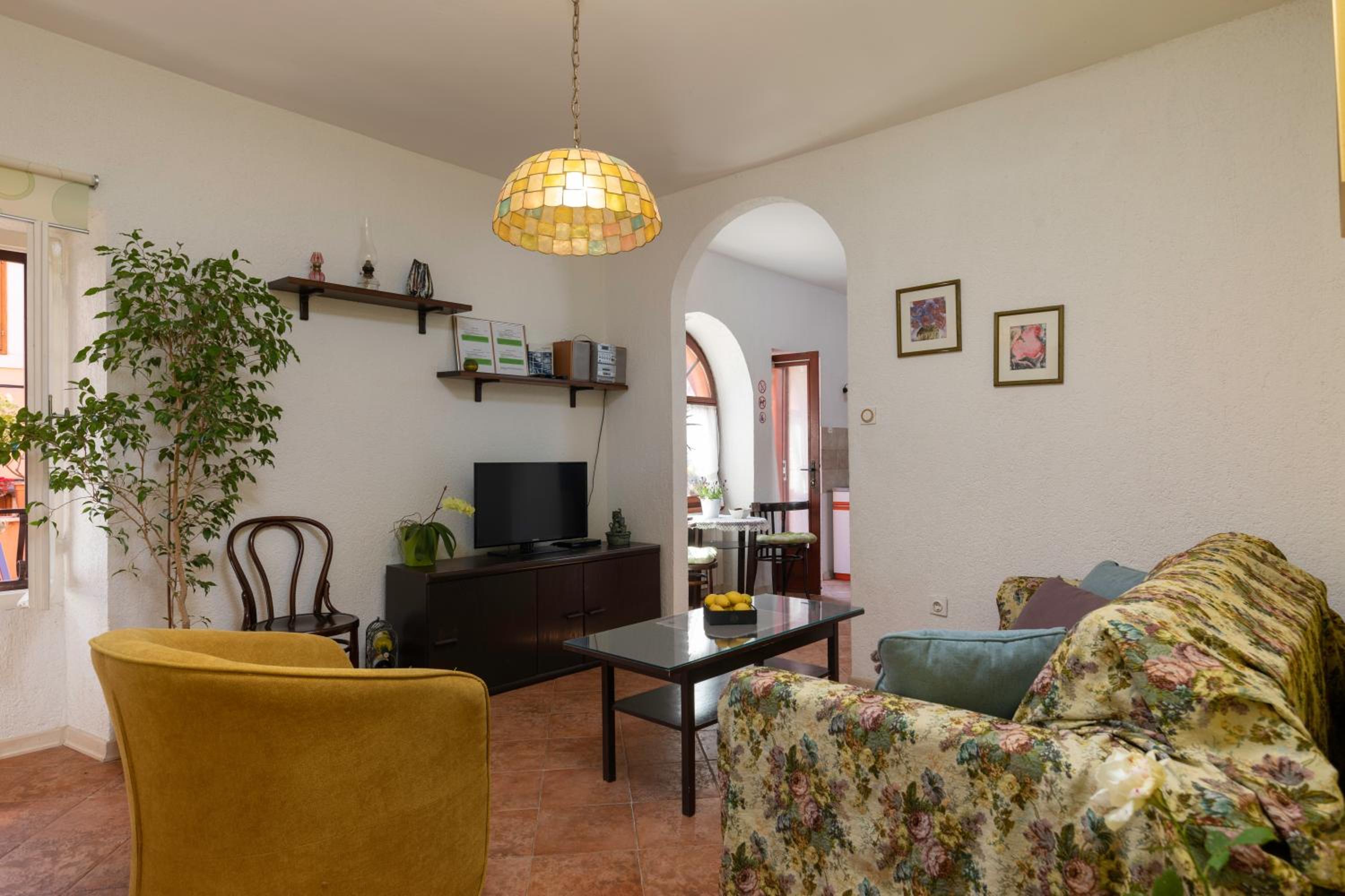 One-Bedroom Apartment with Terrace