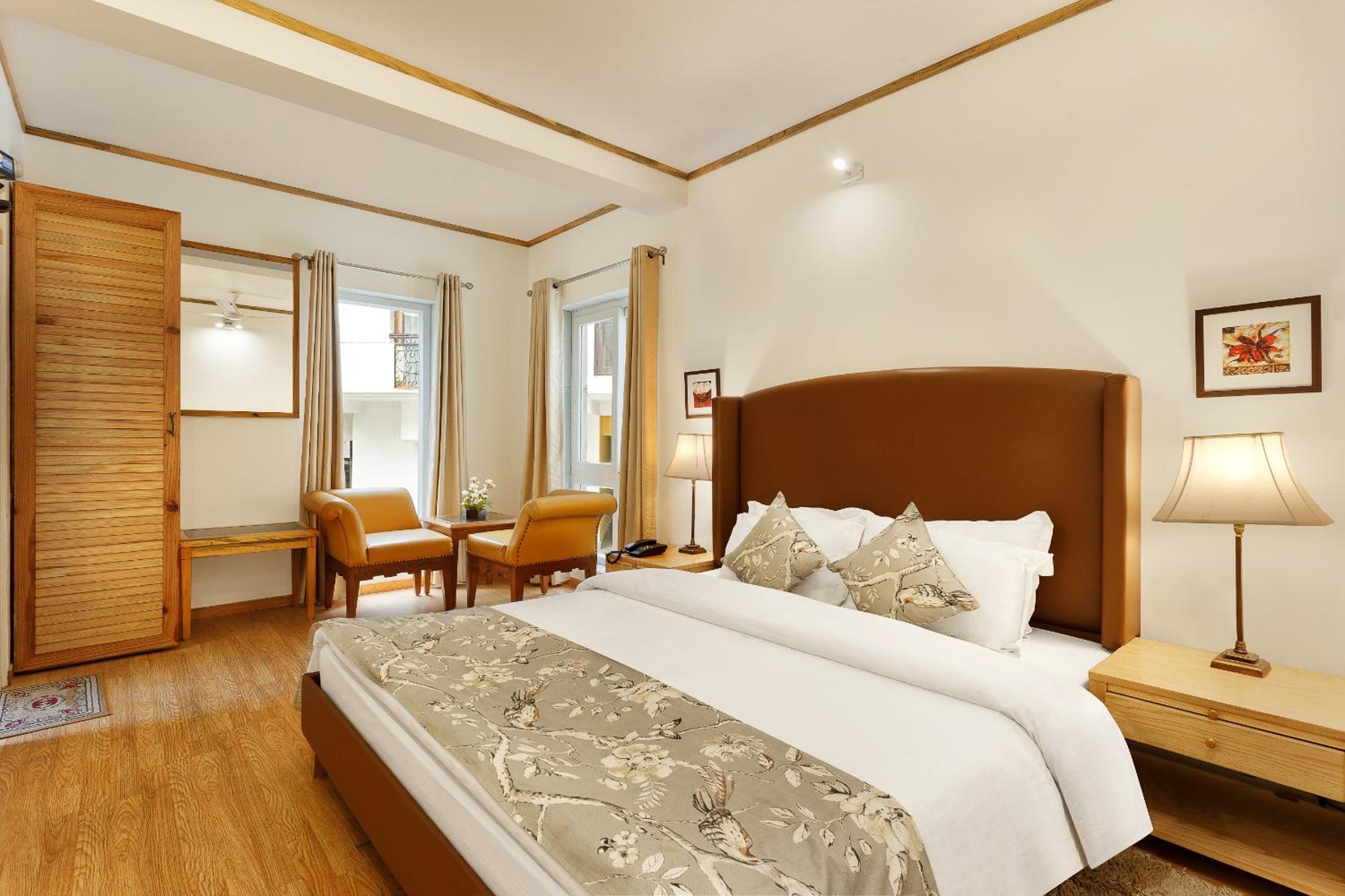 One-Bedroom Apartment - Photo 1