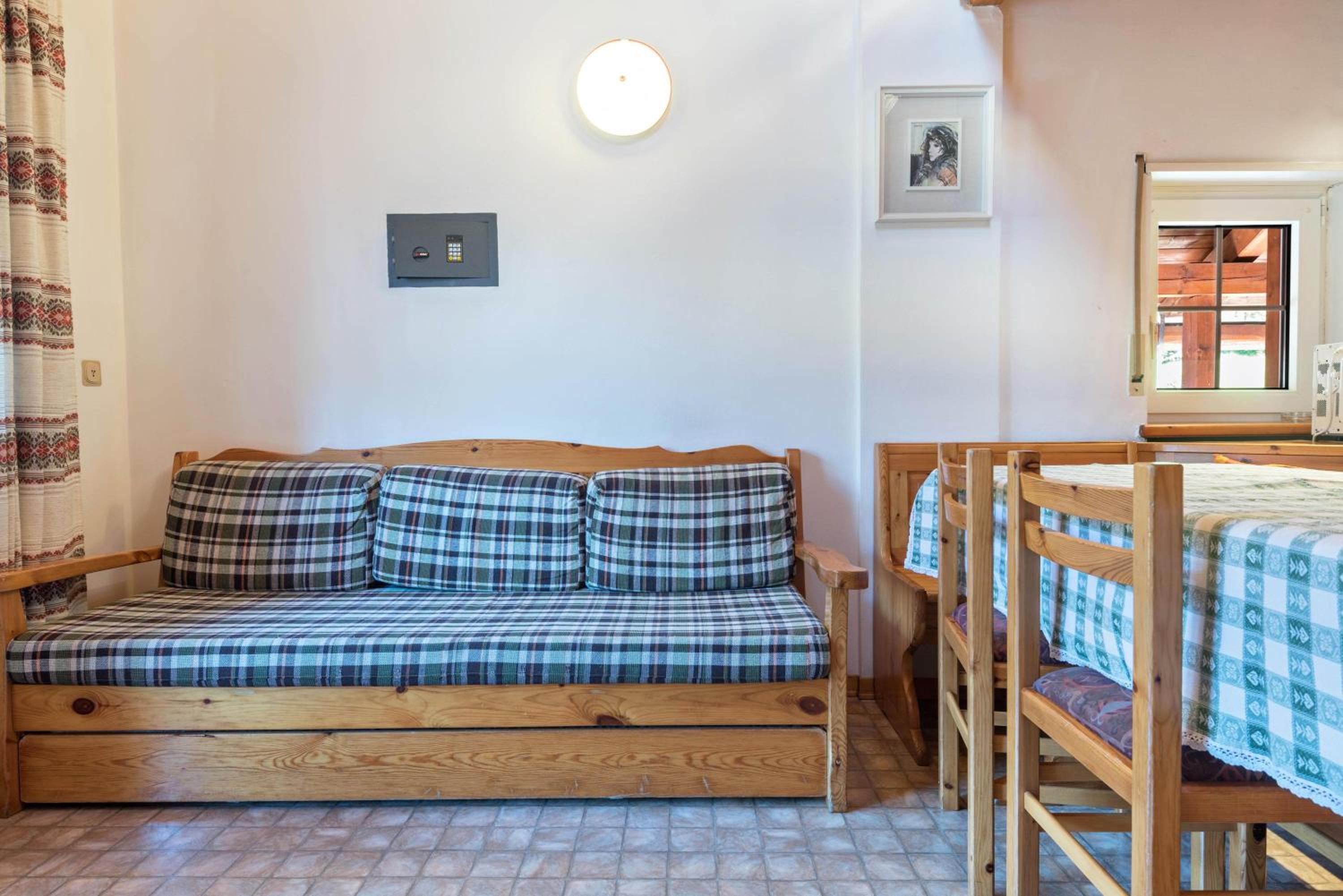 Superior One-Bedroom Apartment with Balcony