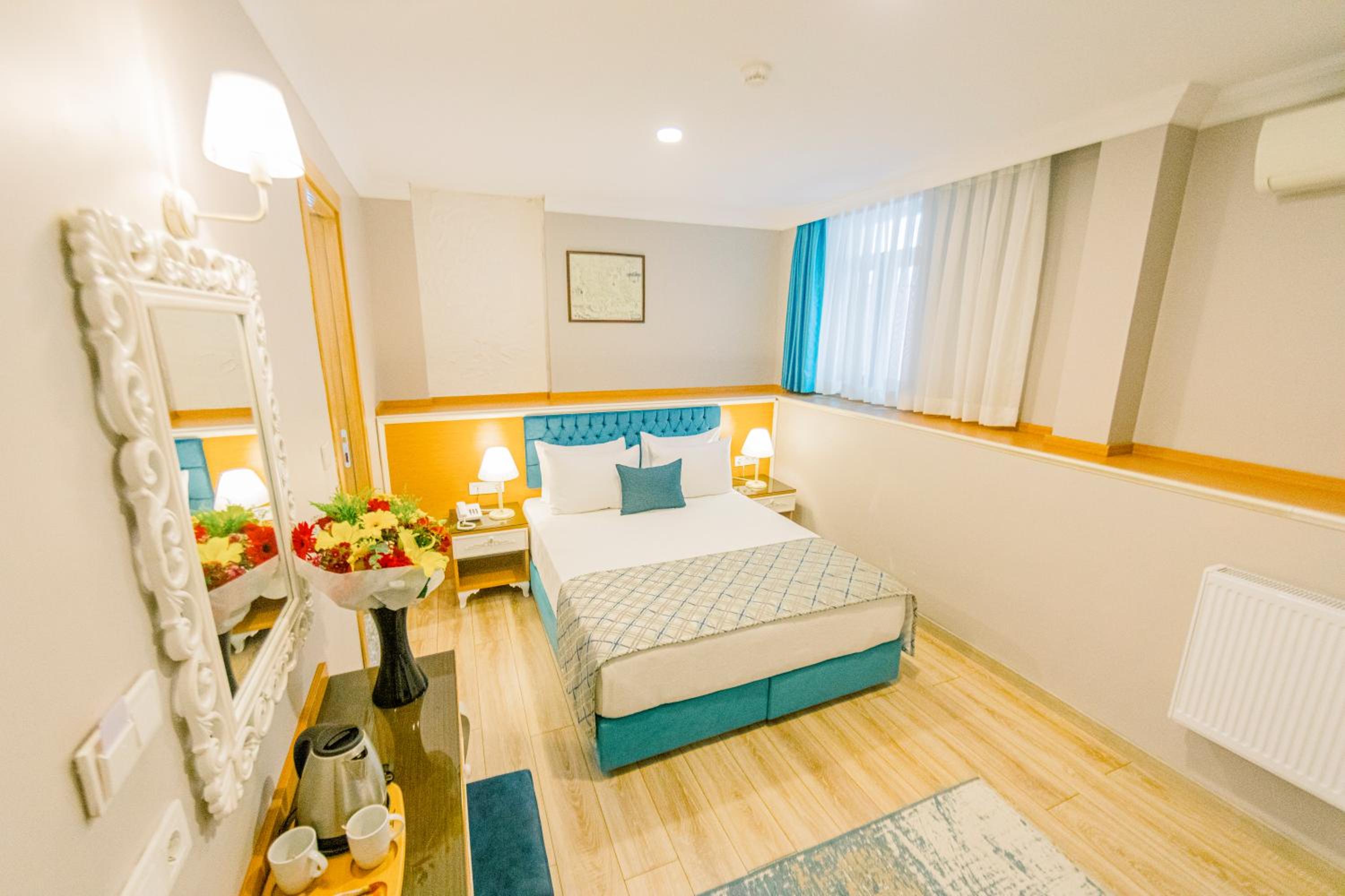 Budget Double Room photo 2