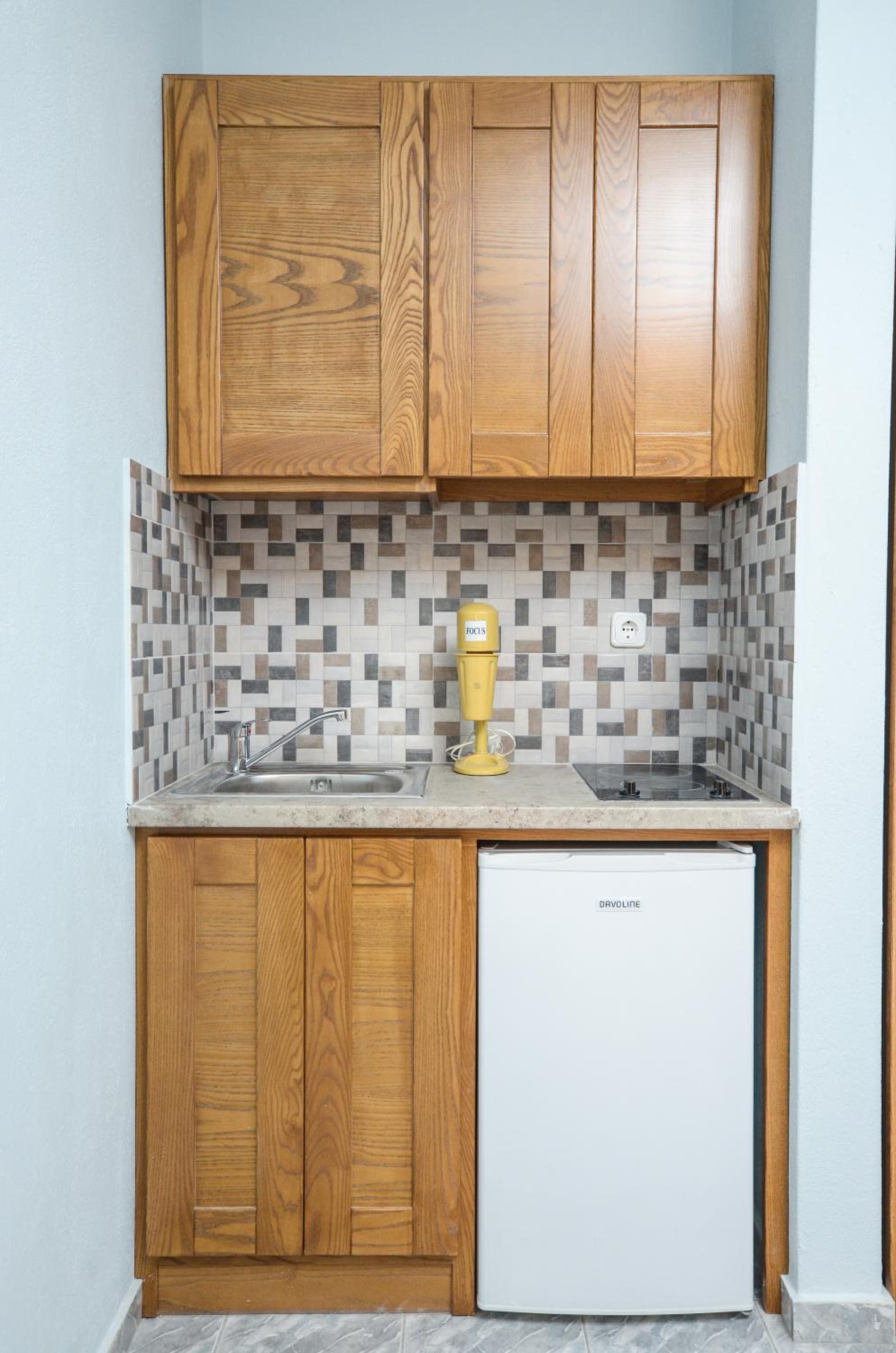 Studio (2 Adults) - Photo 16