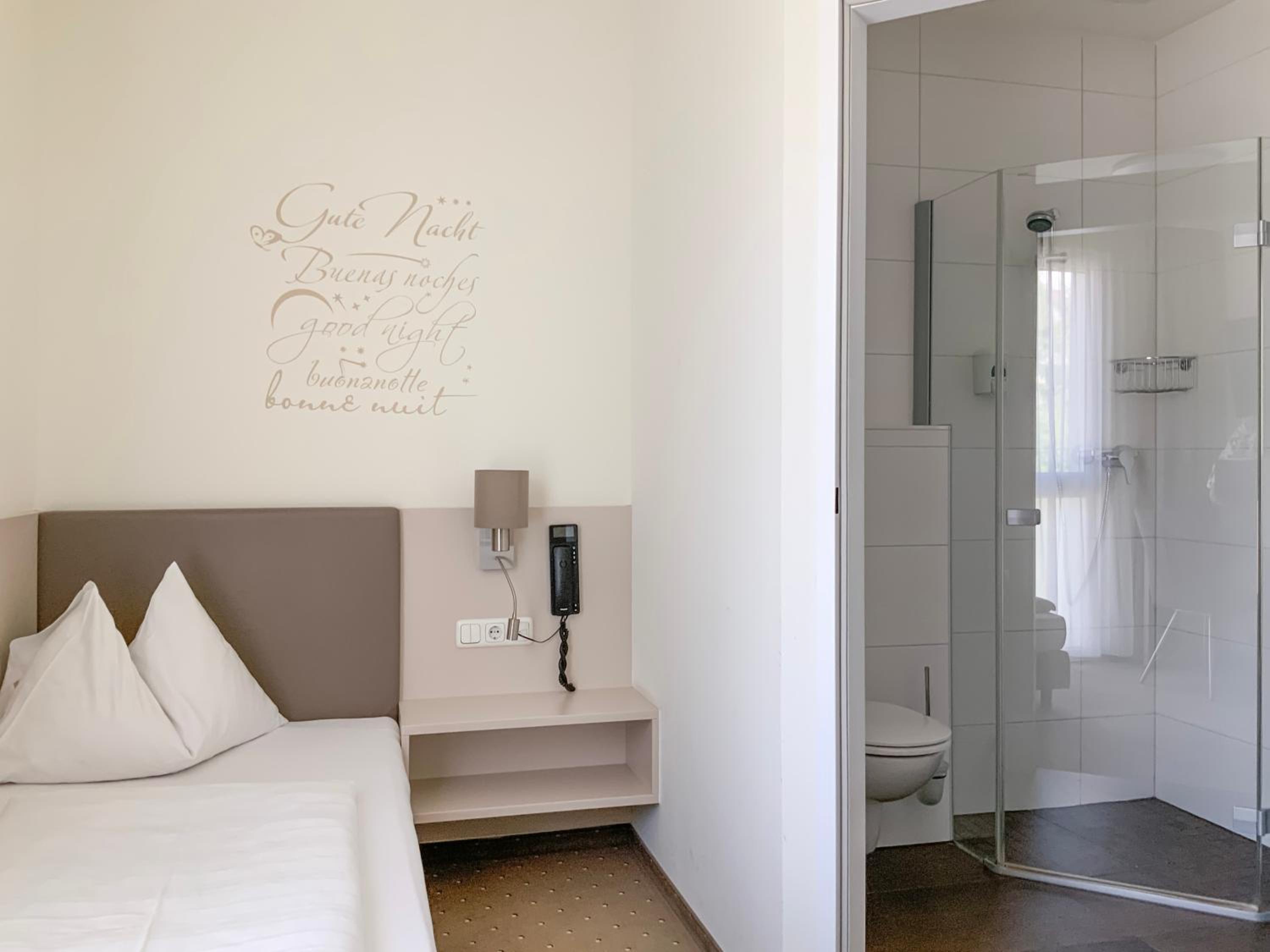 Single Room photo 1