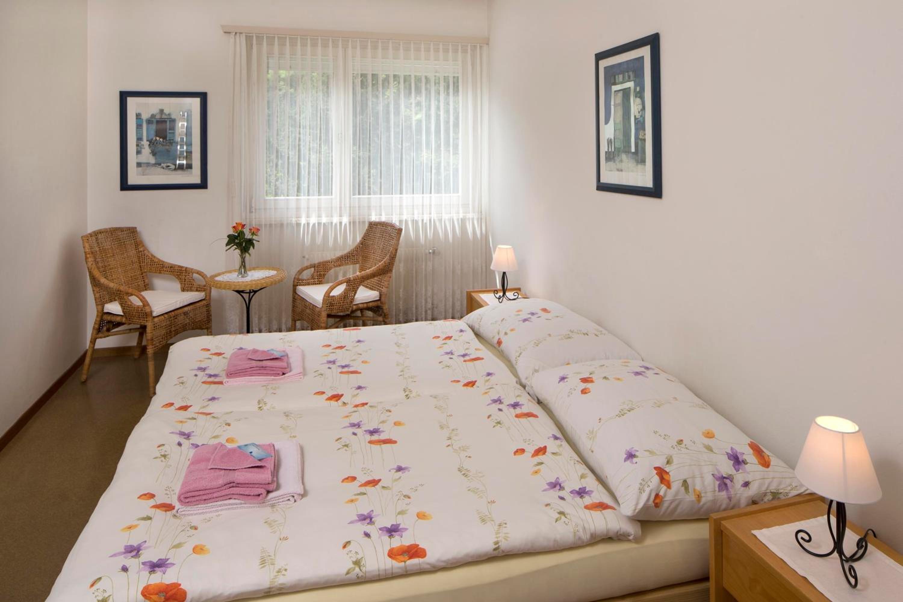 Double Room - Photo 6