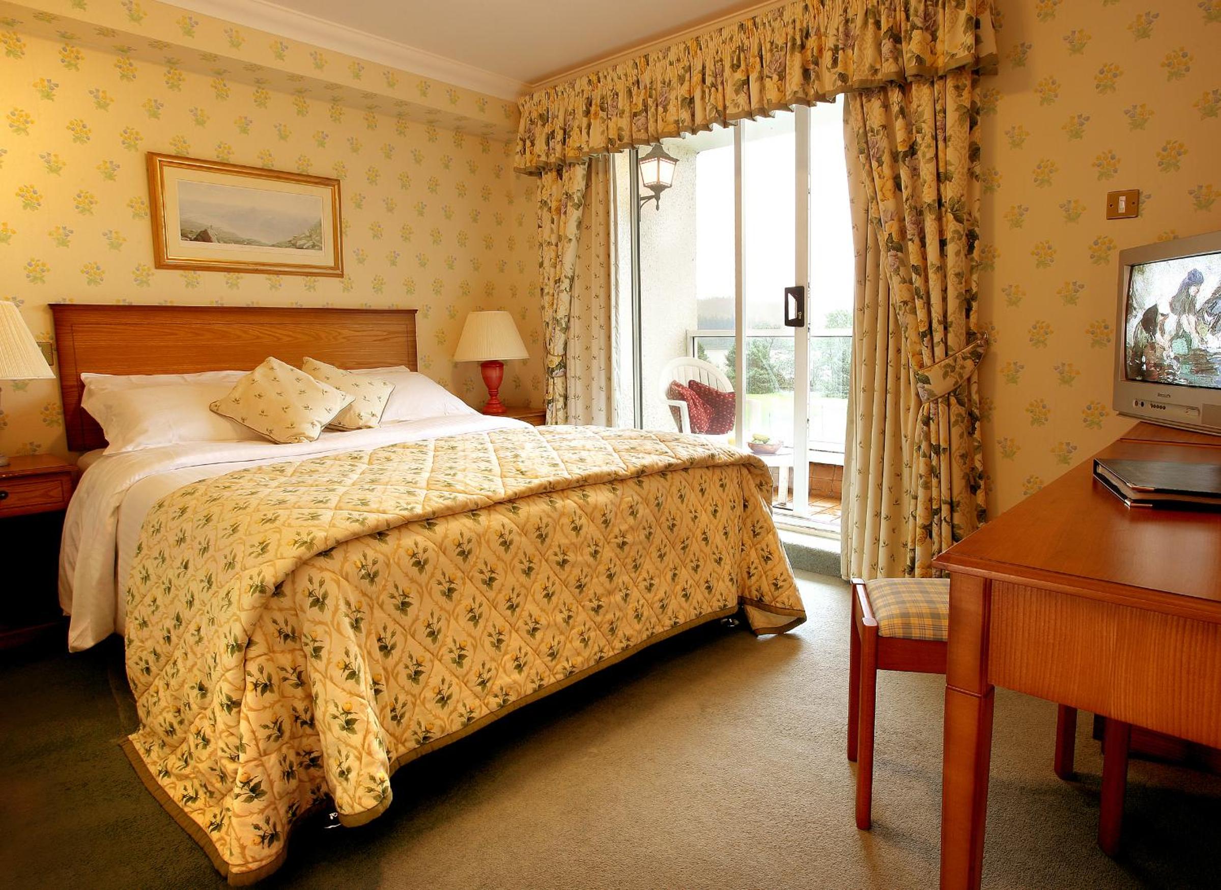 Traditional Two Bedroom Apartment photo 1