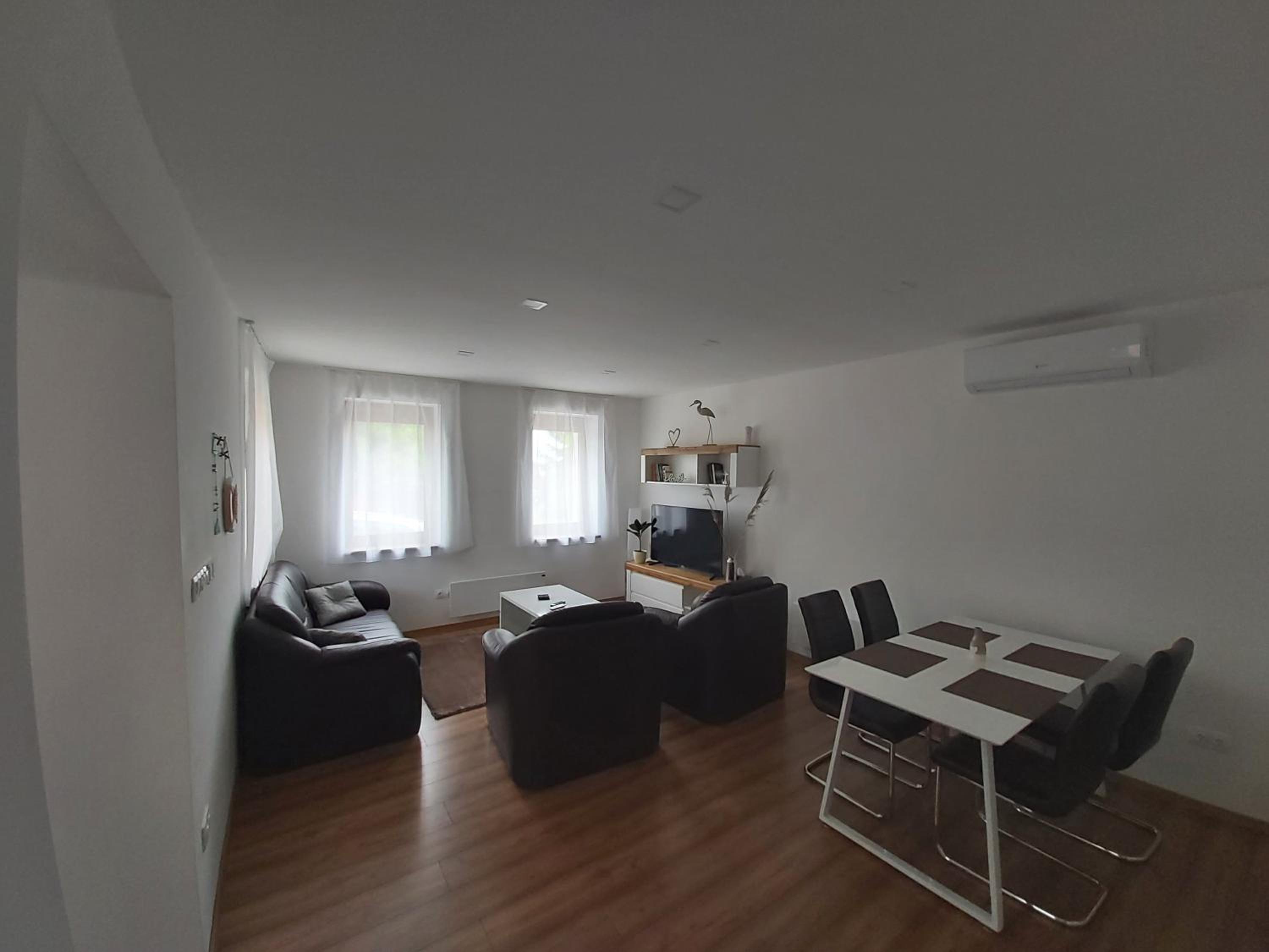 Apartment - Ground Floor photo 3