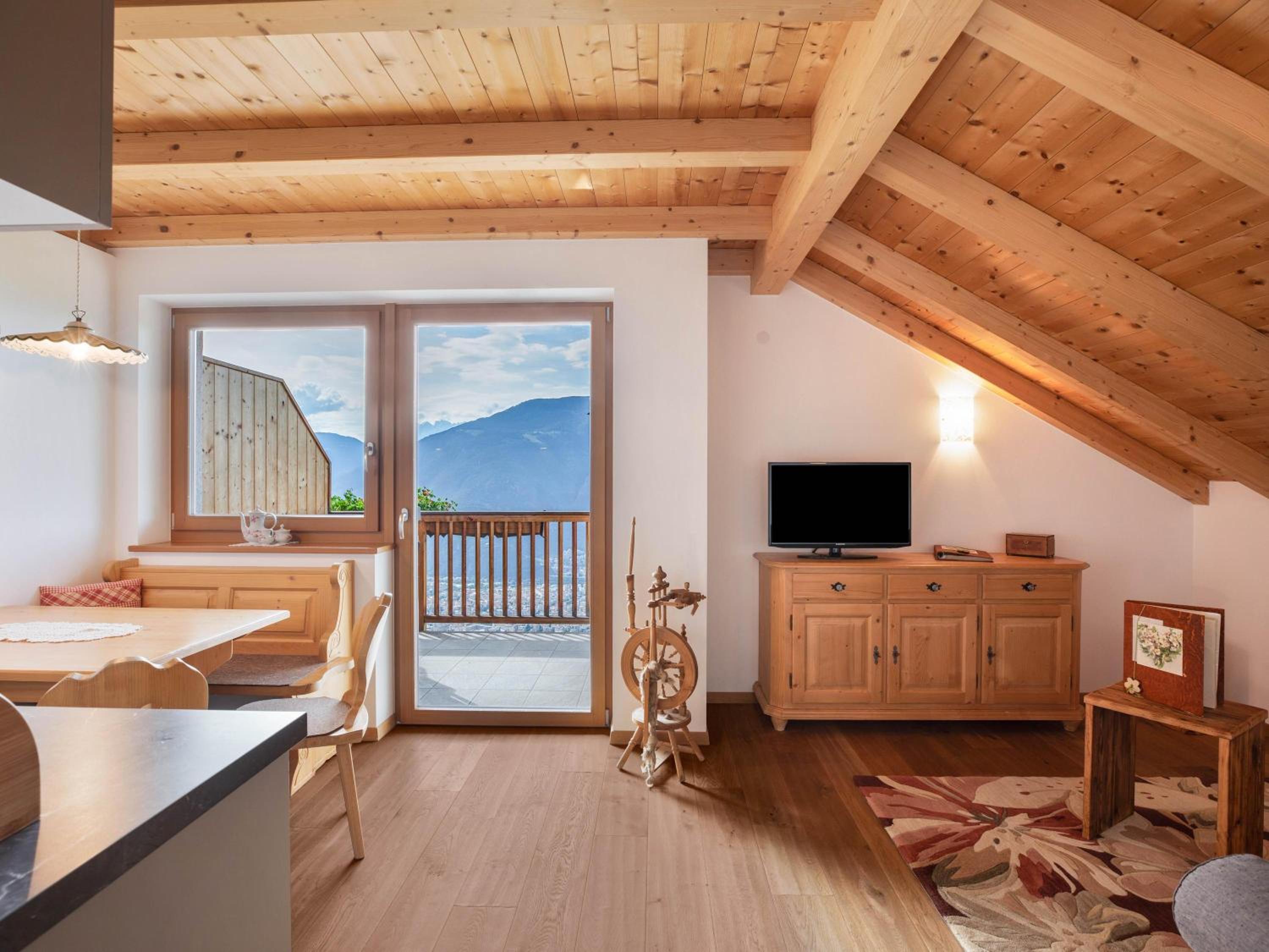 Superior One-Bedroom Apartment with Balcony - Photo 27