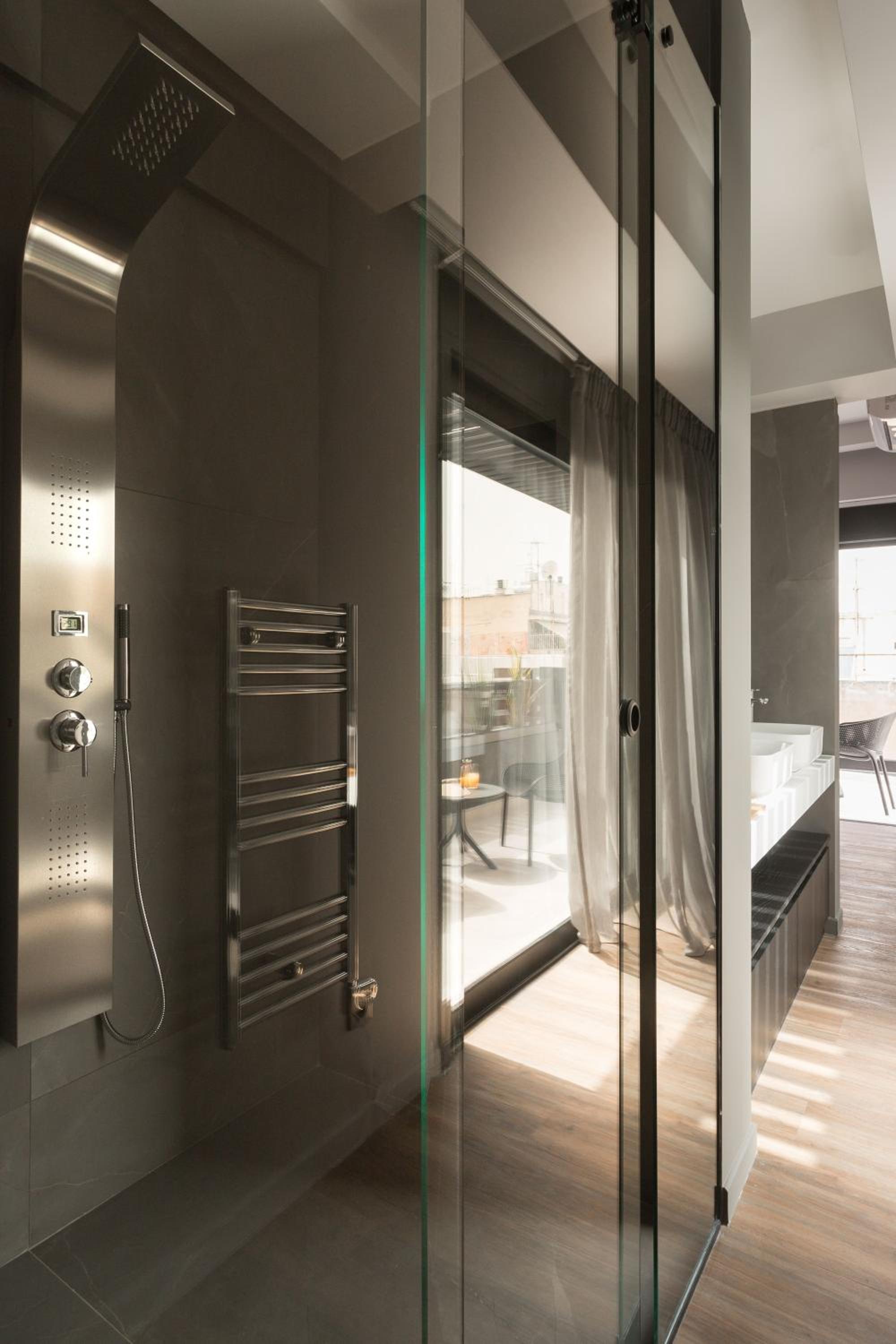 Penthouse Suite photo 2