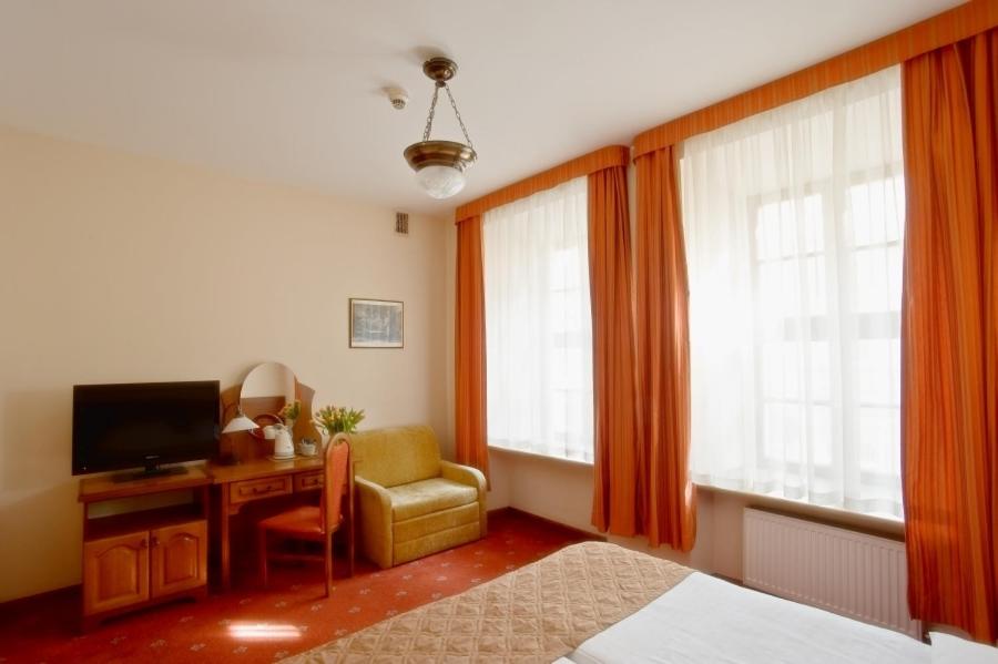 Double or Twin Room - Photo 6