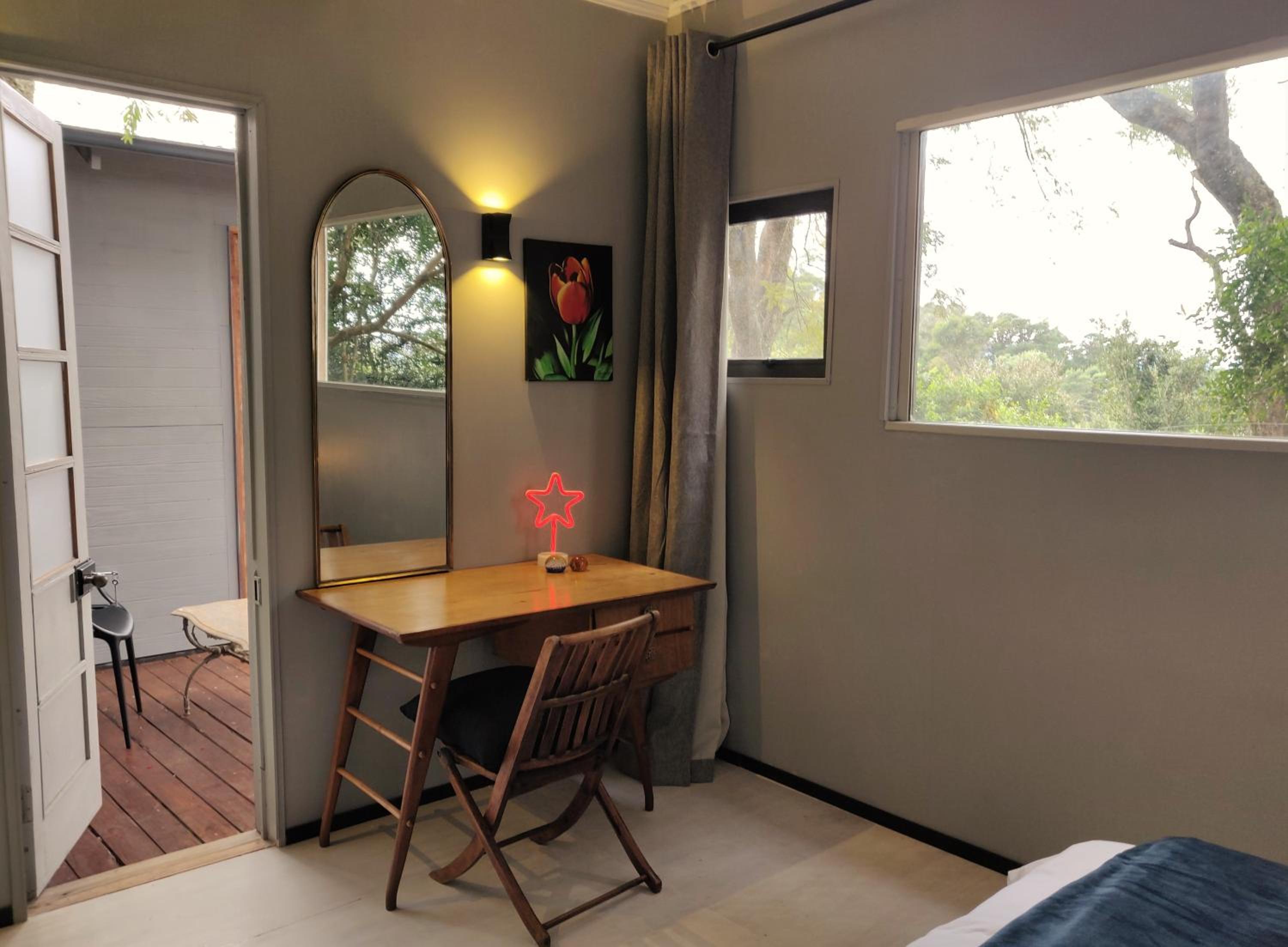 One-Bedroom House - Photo 17