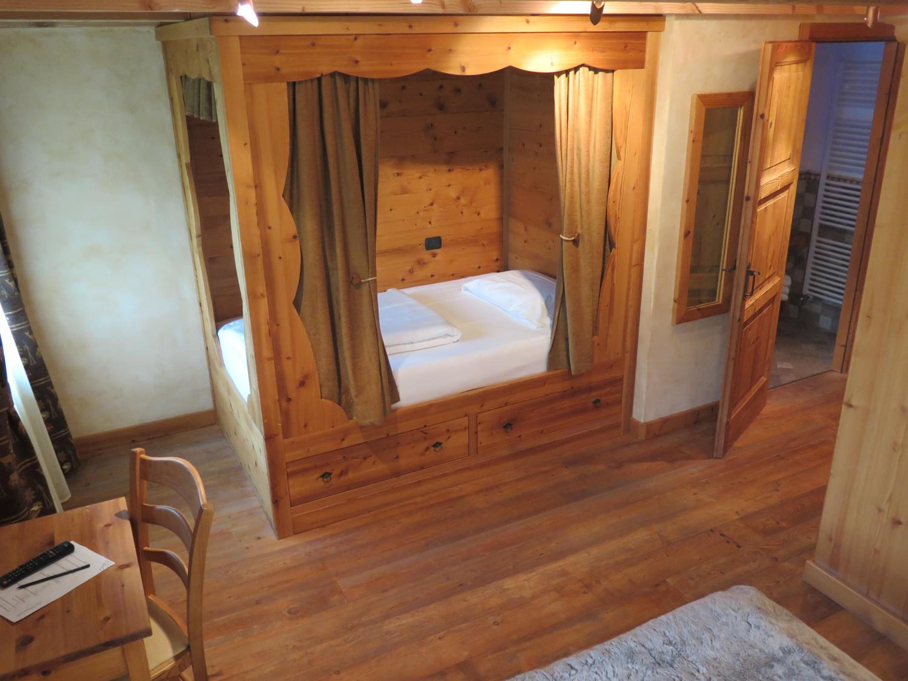 Superior Triple Room photo 3