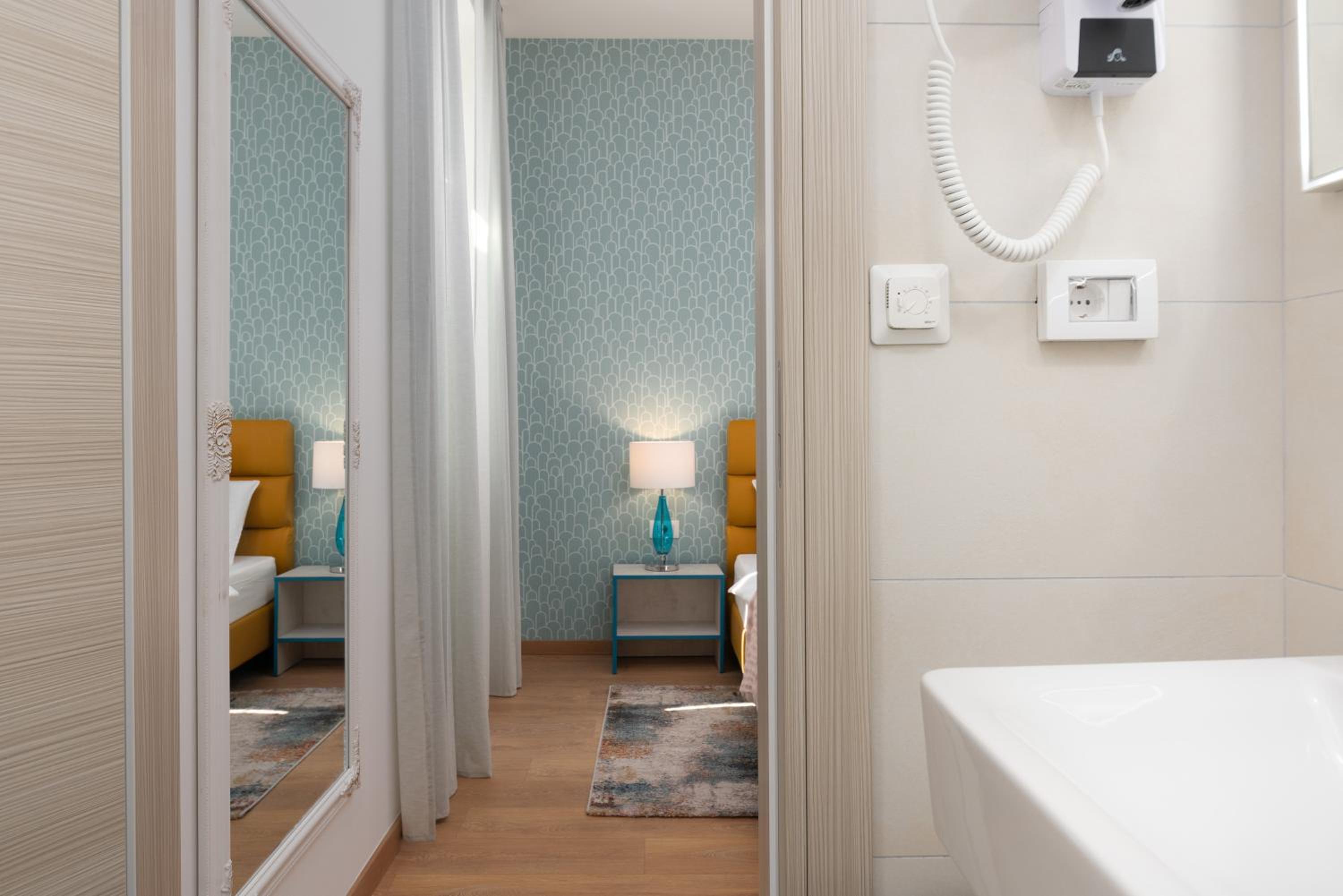 Superior Double or Twin Room - Photo 17