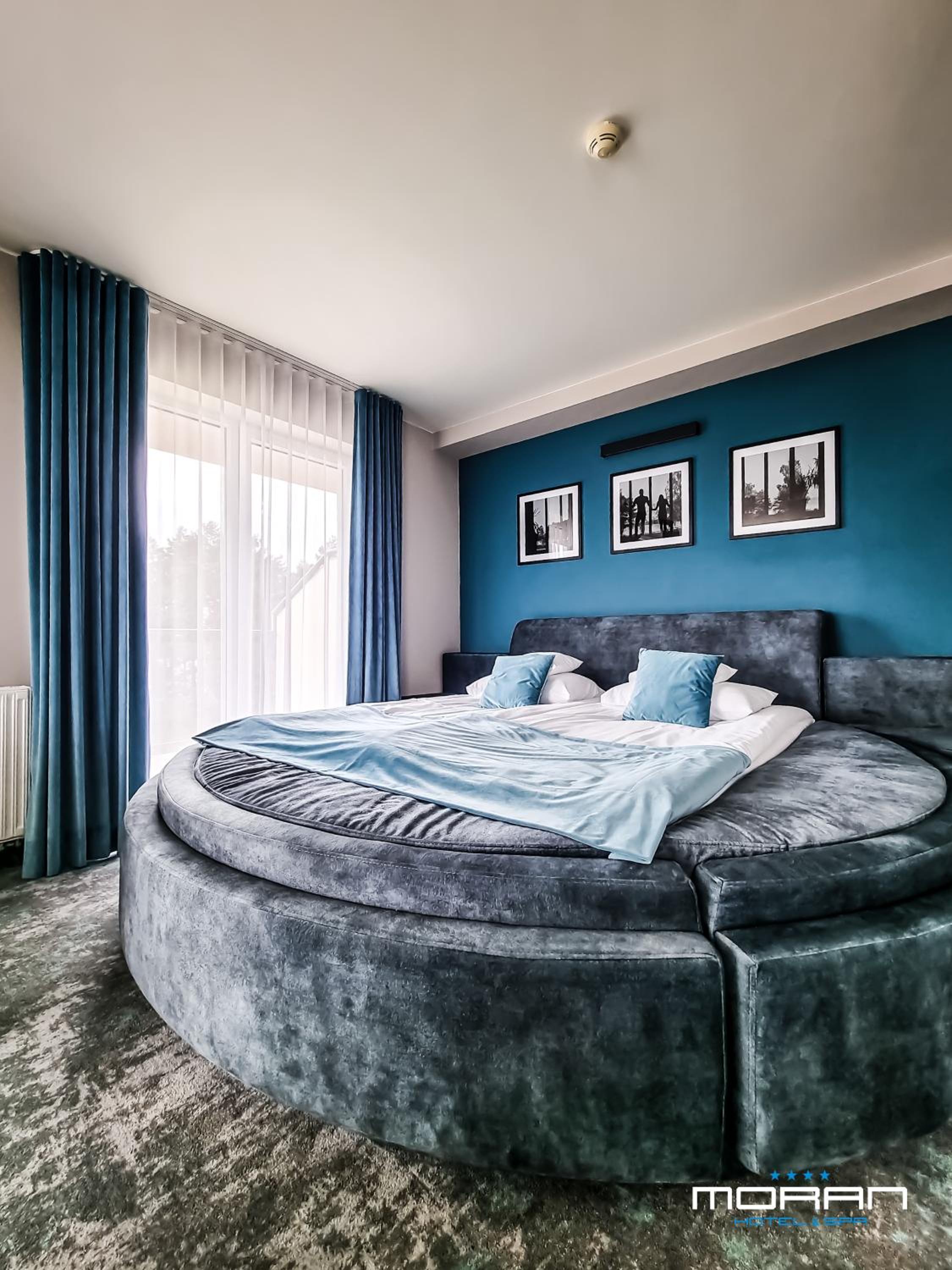 Junior Suite with Lake View