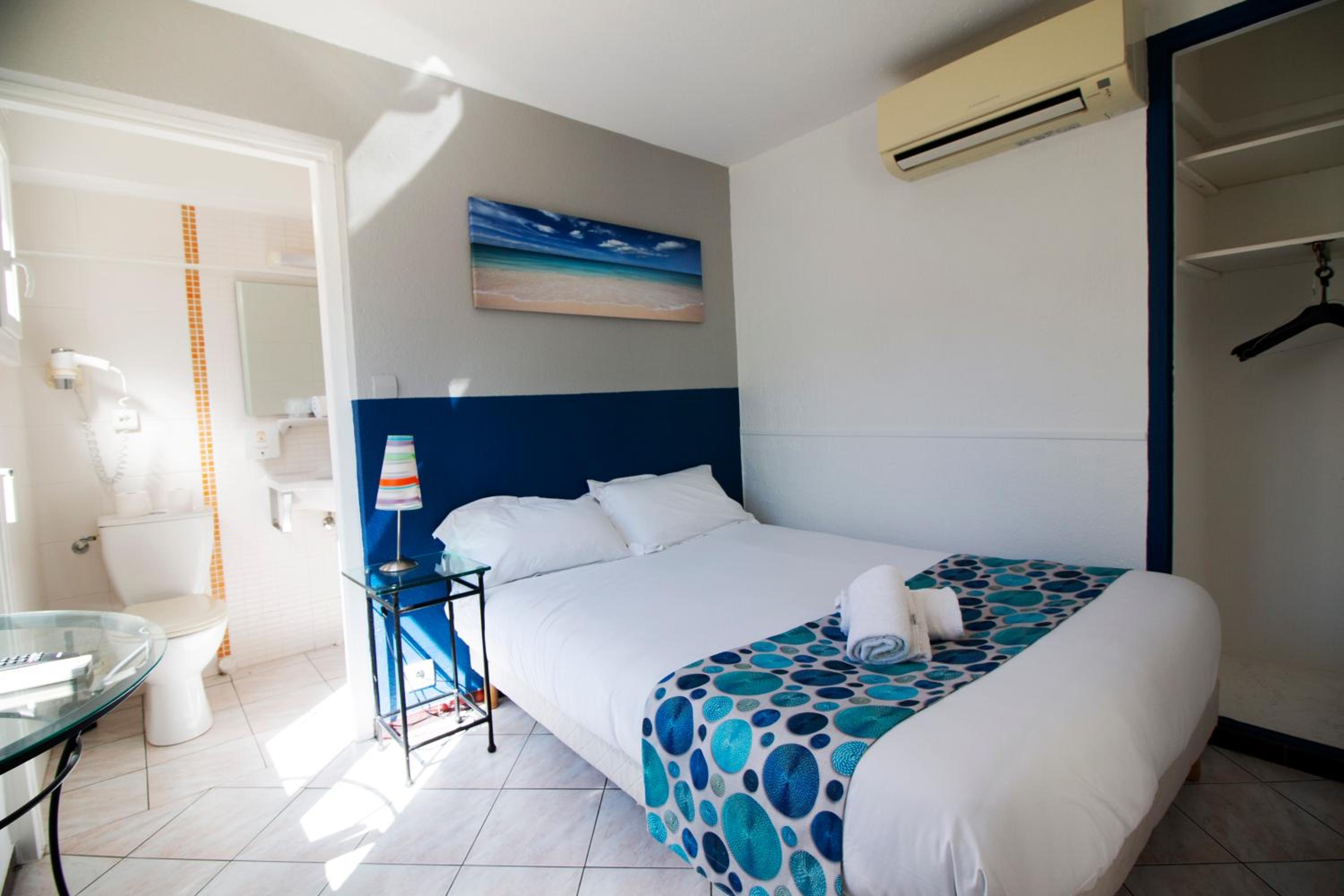 Standard Double Room - Photo 1