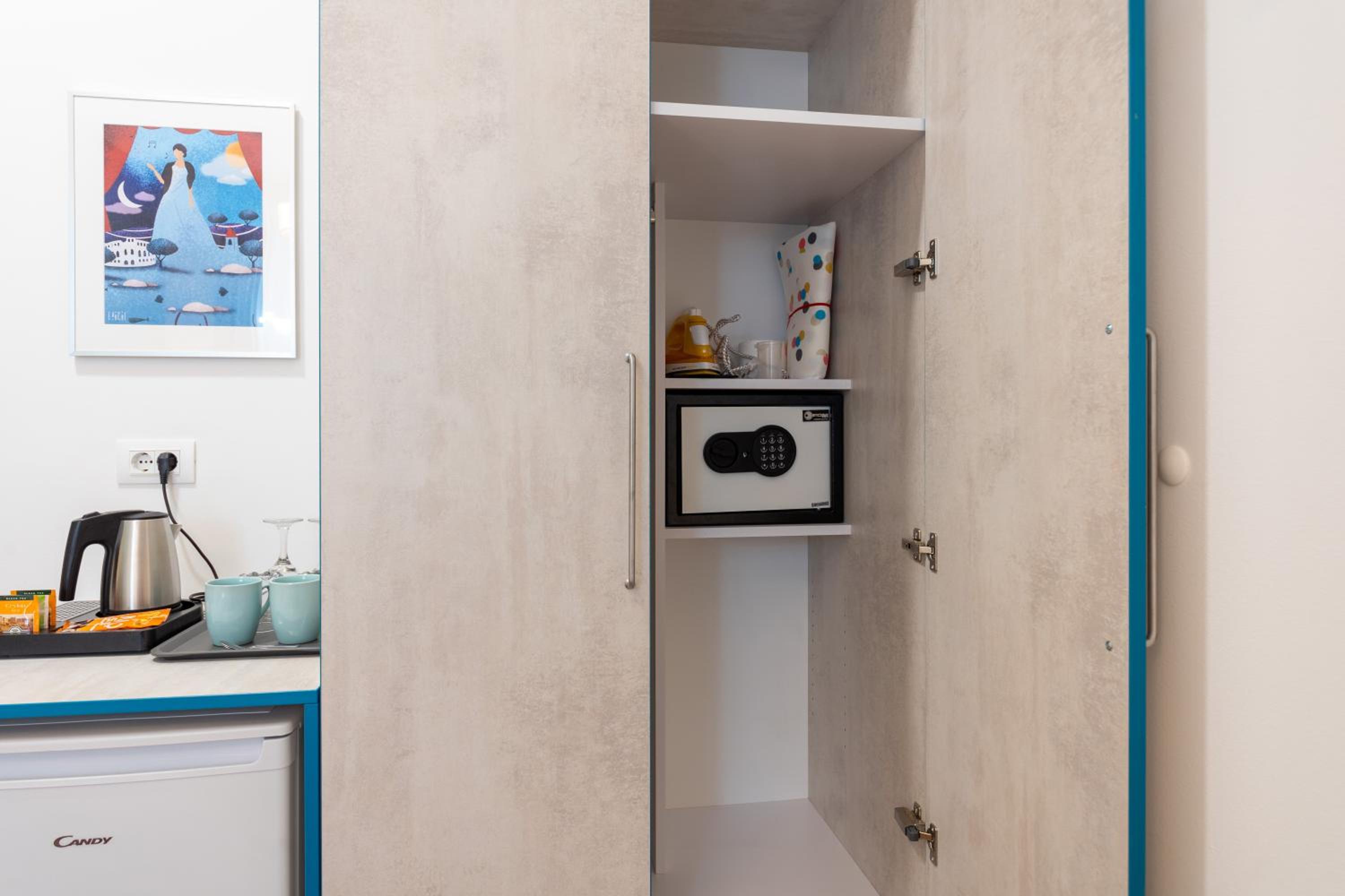 Superior Double or Twin Room - Photo 36