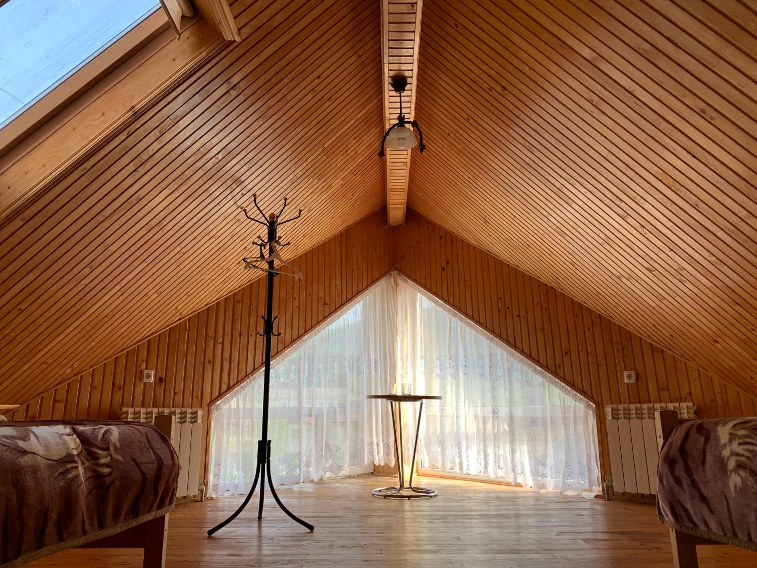 Family Room with Mountain View photo 1