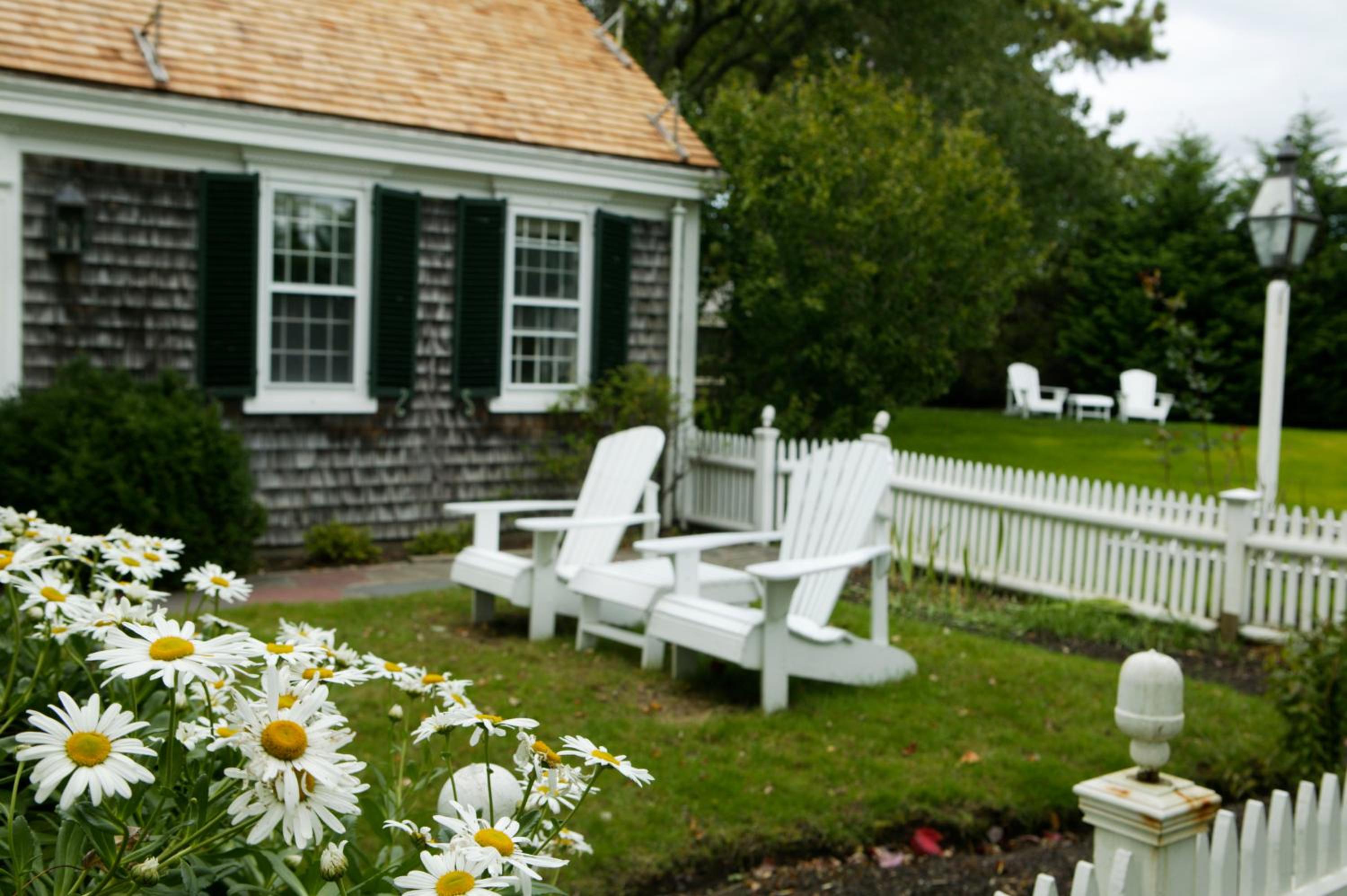 Standard Queen Suite with Fireplace - Cottage (Hideaway) photo 3
