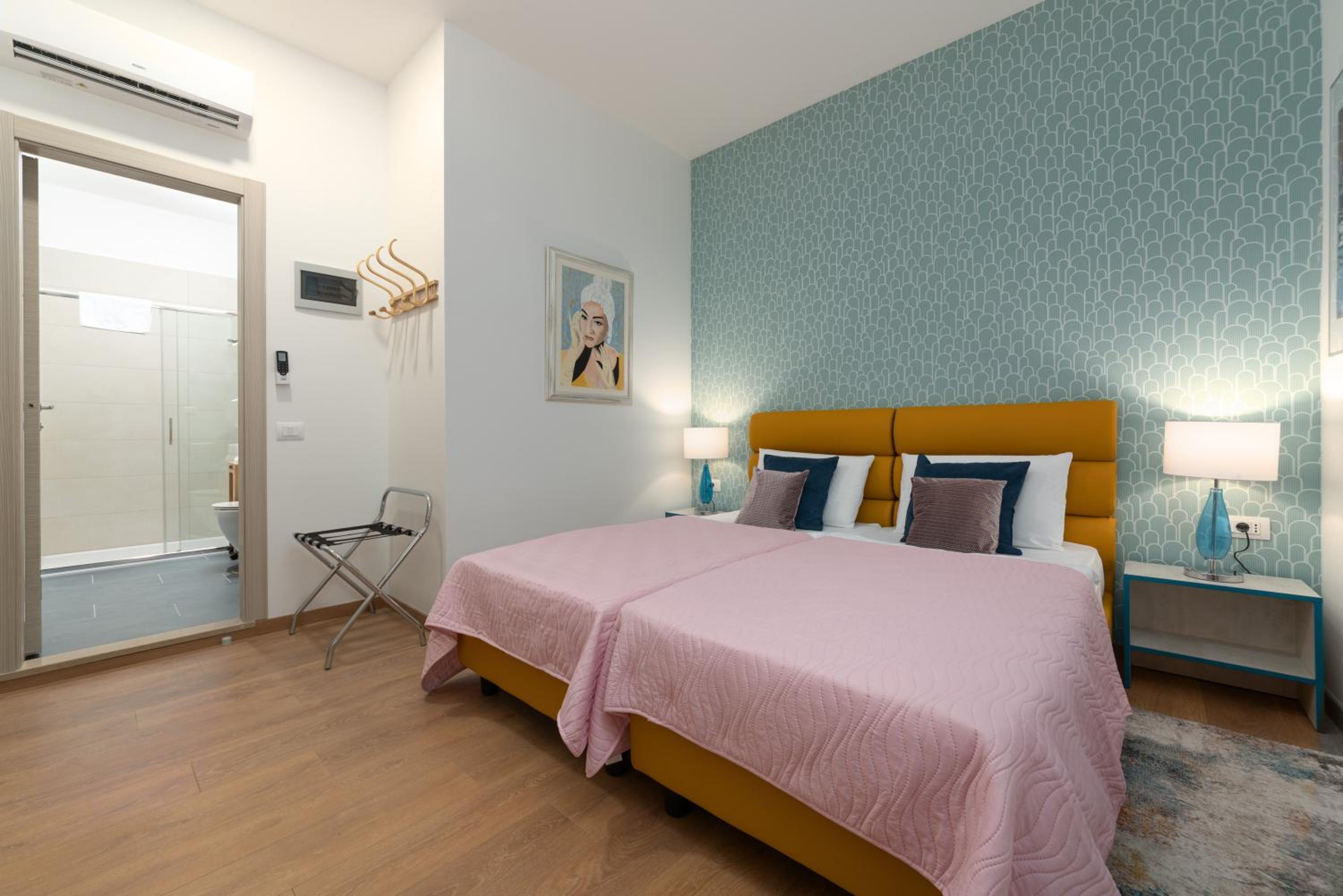 Superior Double or Twin Room - Photo 10
