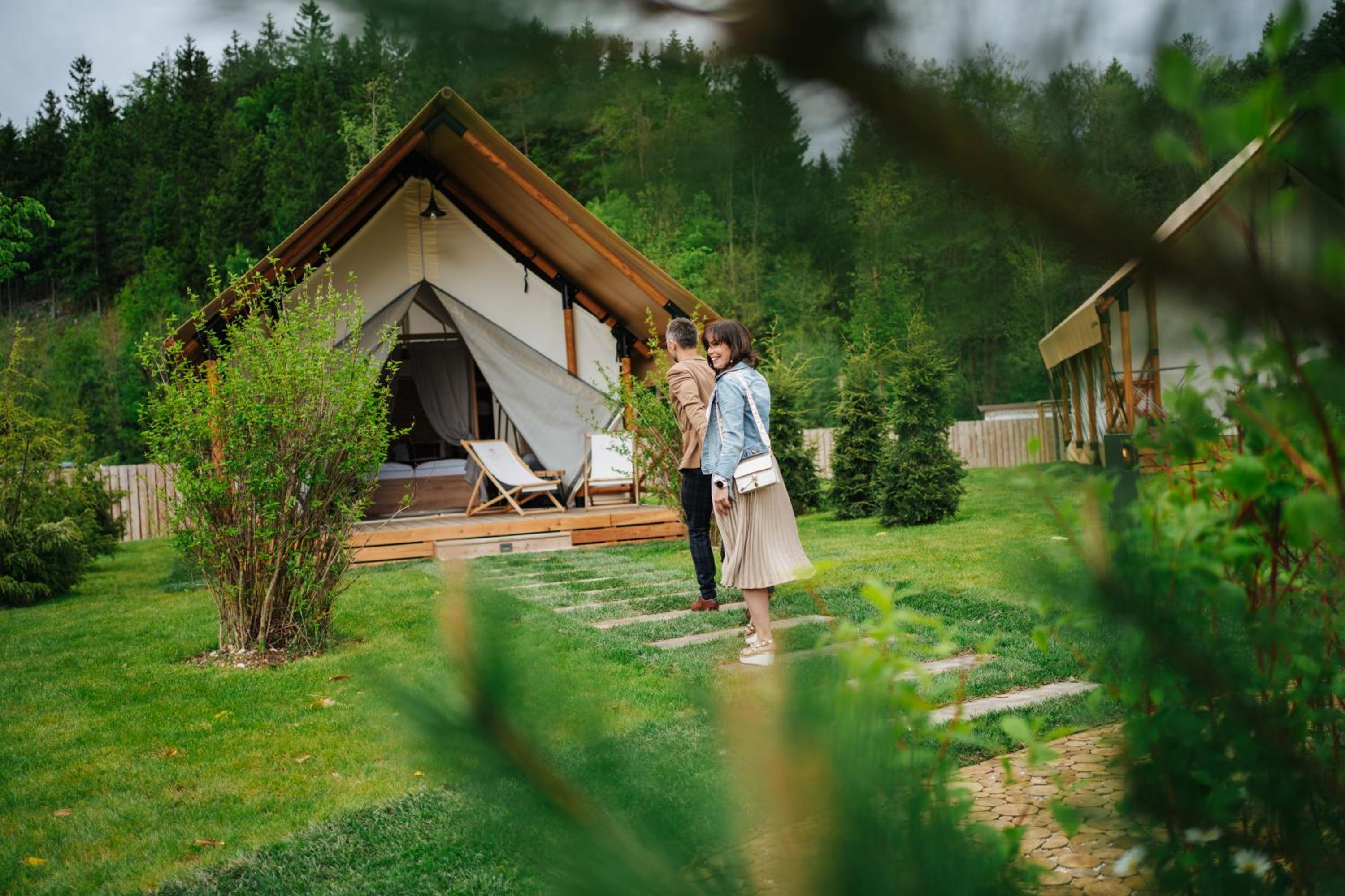 Lakeside Romantic Tent photo 3