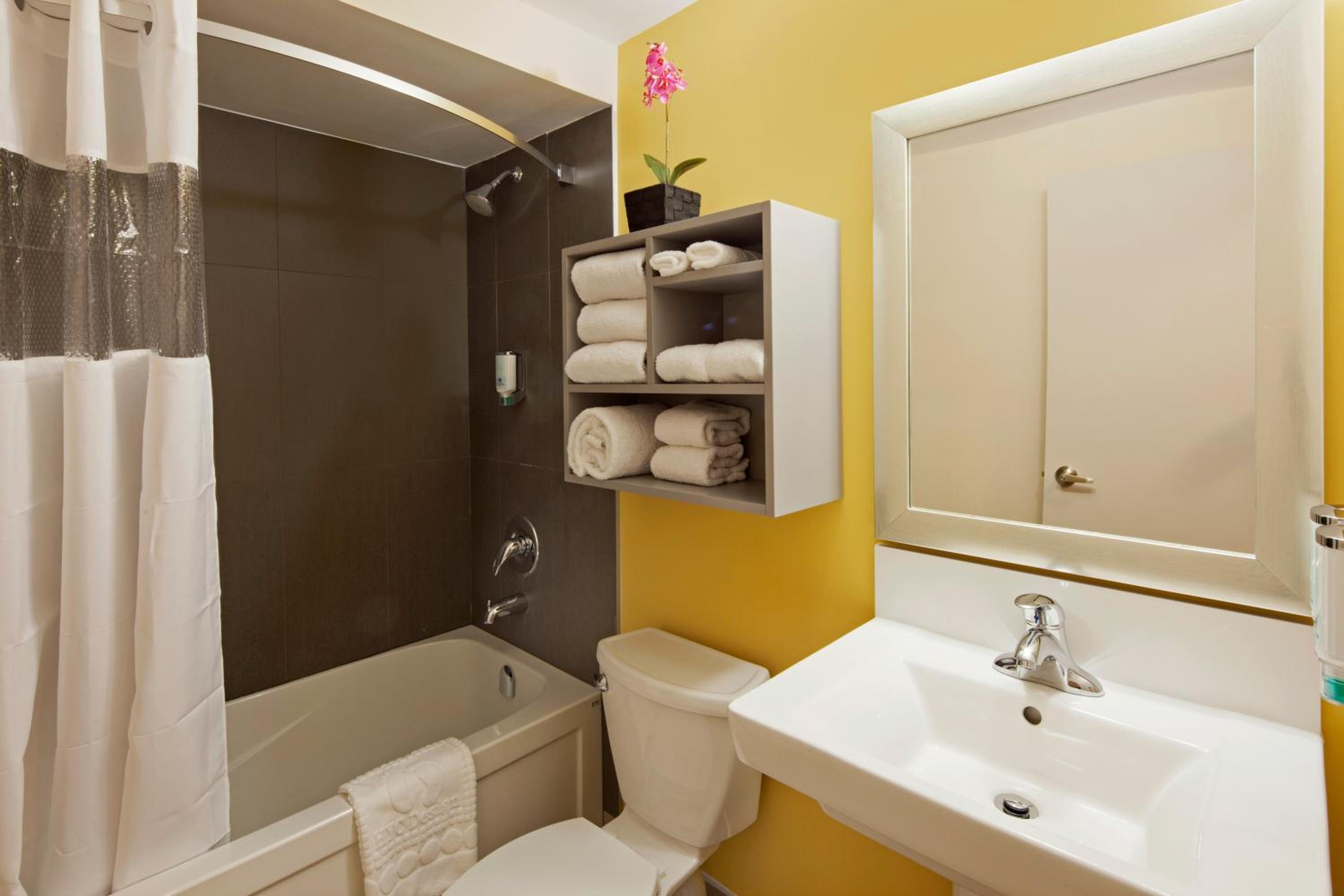 Stay Inn Express Toronto — photo 37