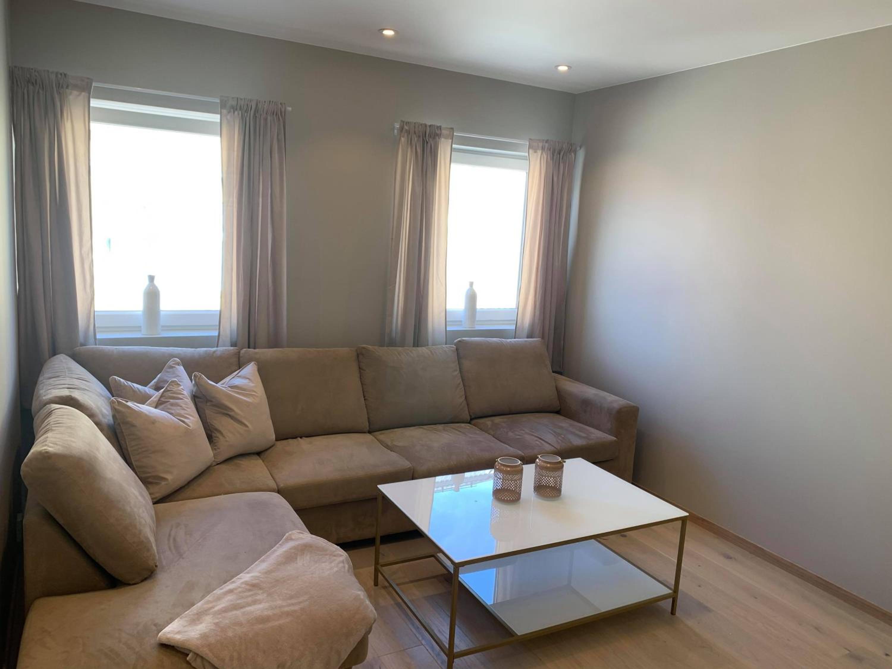 One-Bedroom Apartment - Photo 1