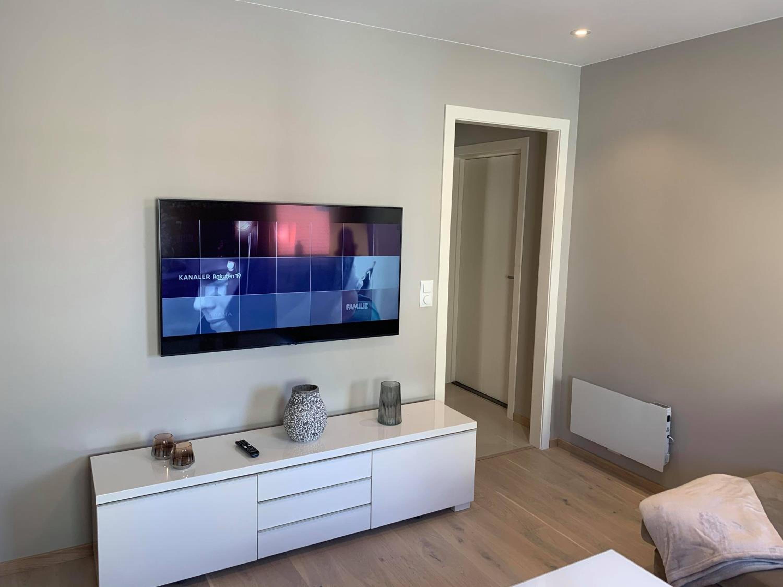 One-Bedroom Apartment - Photo 25