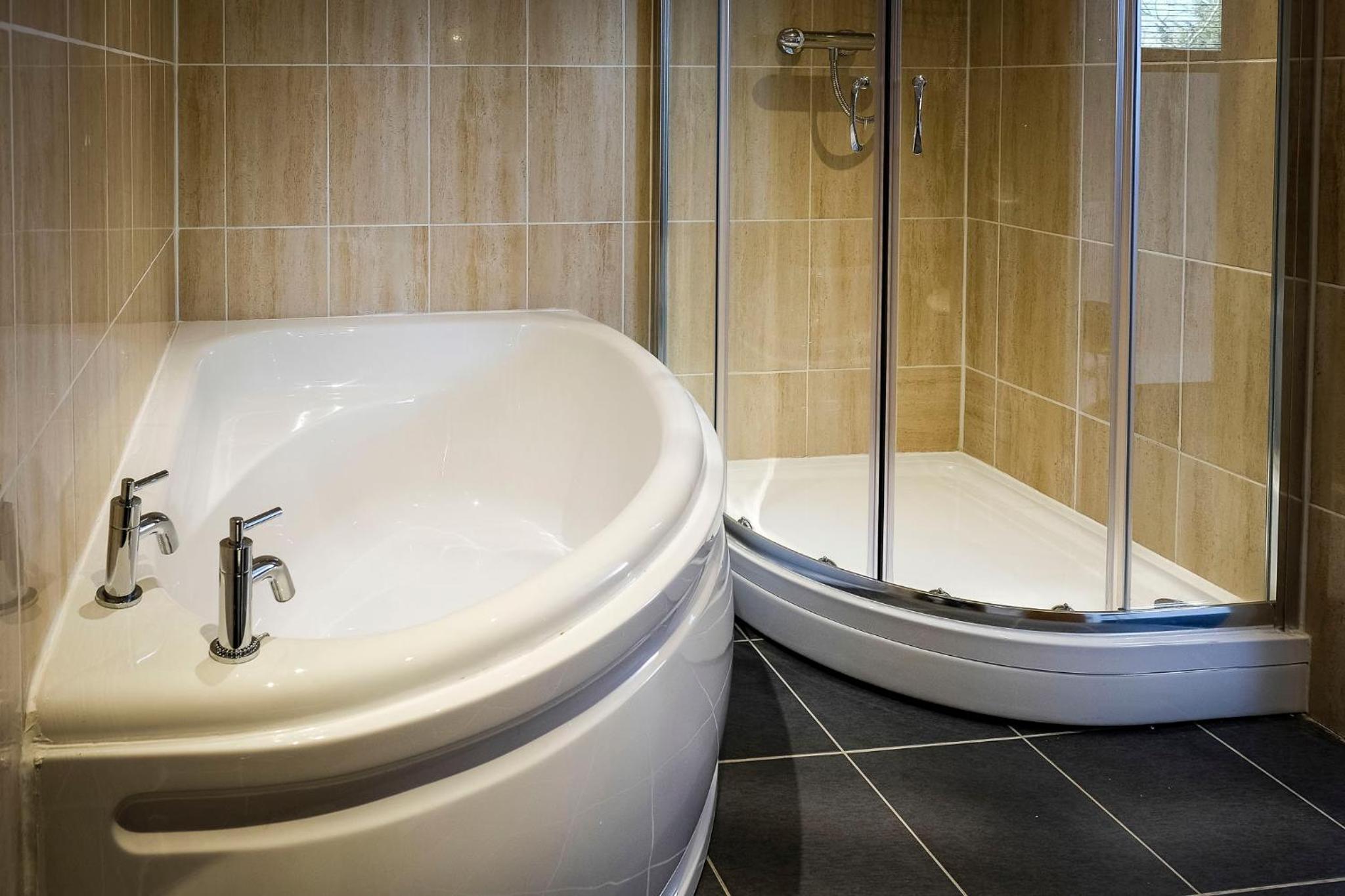 Quadruple Room With Bath photo 2