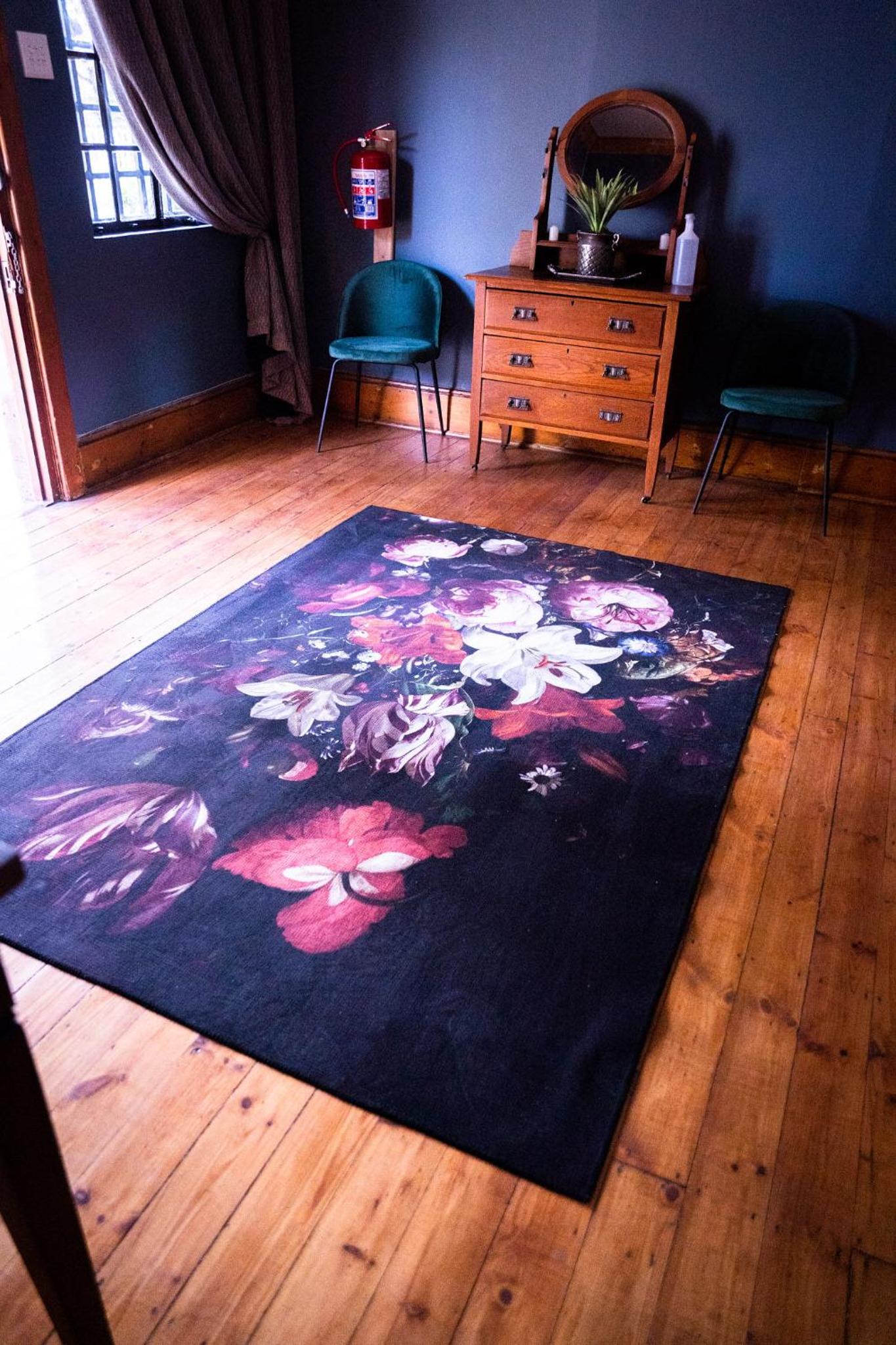 Queen Room - Photo 1