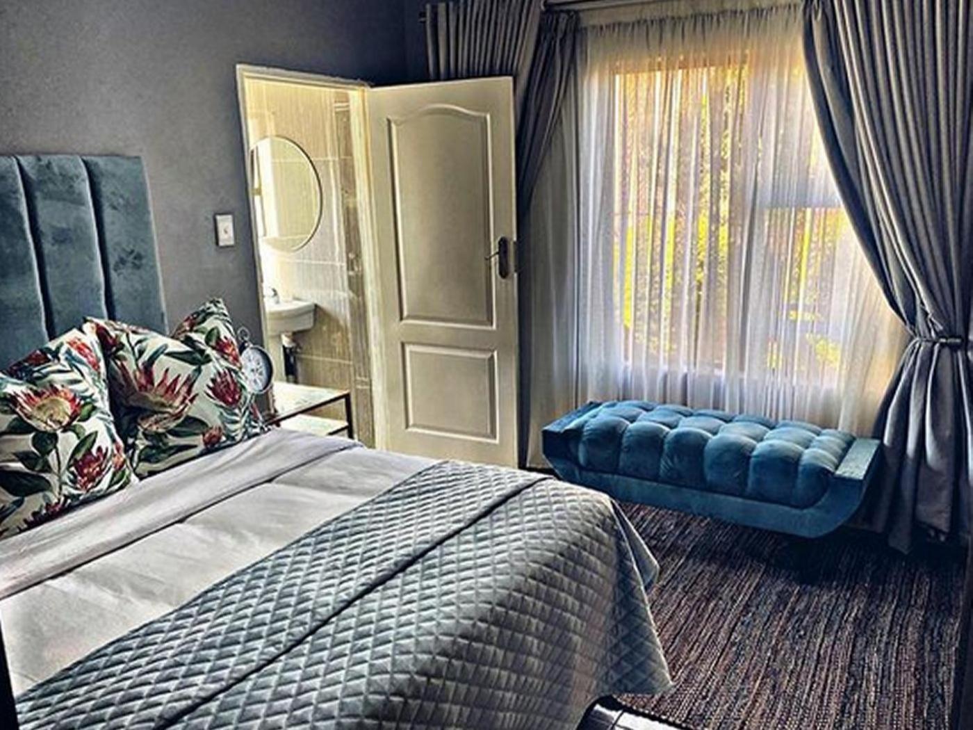 Standard Queen Room - Photo 1