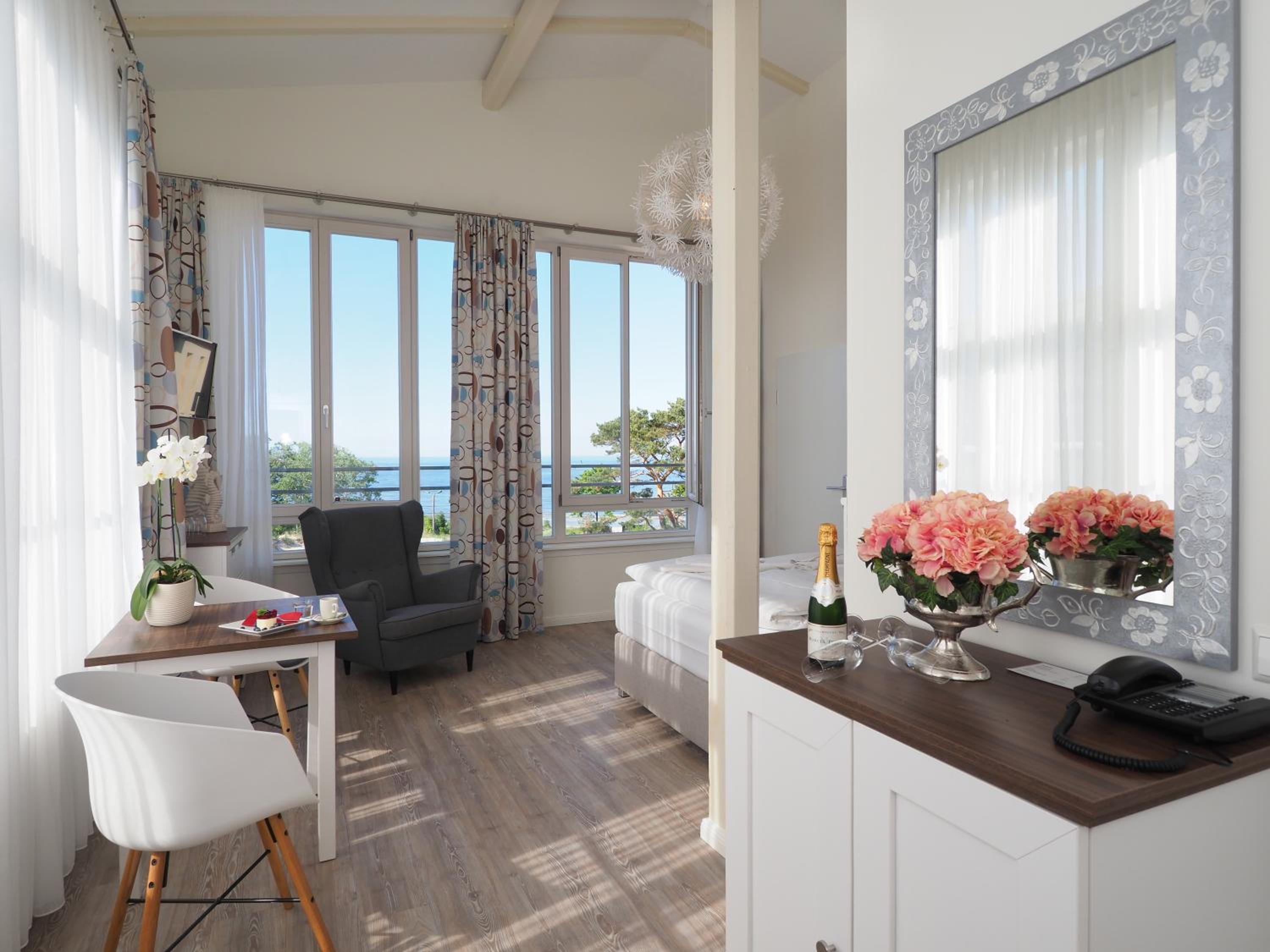 Family Suite with Sea View