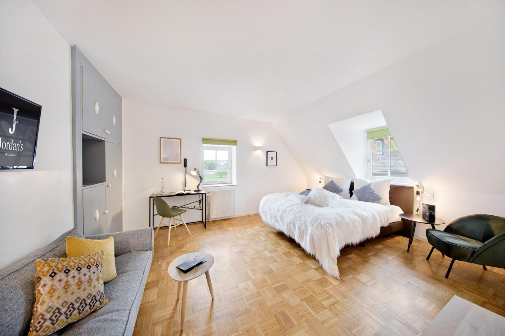 Large Double Room