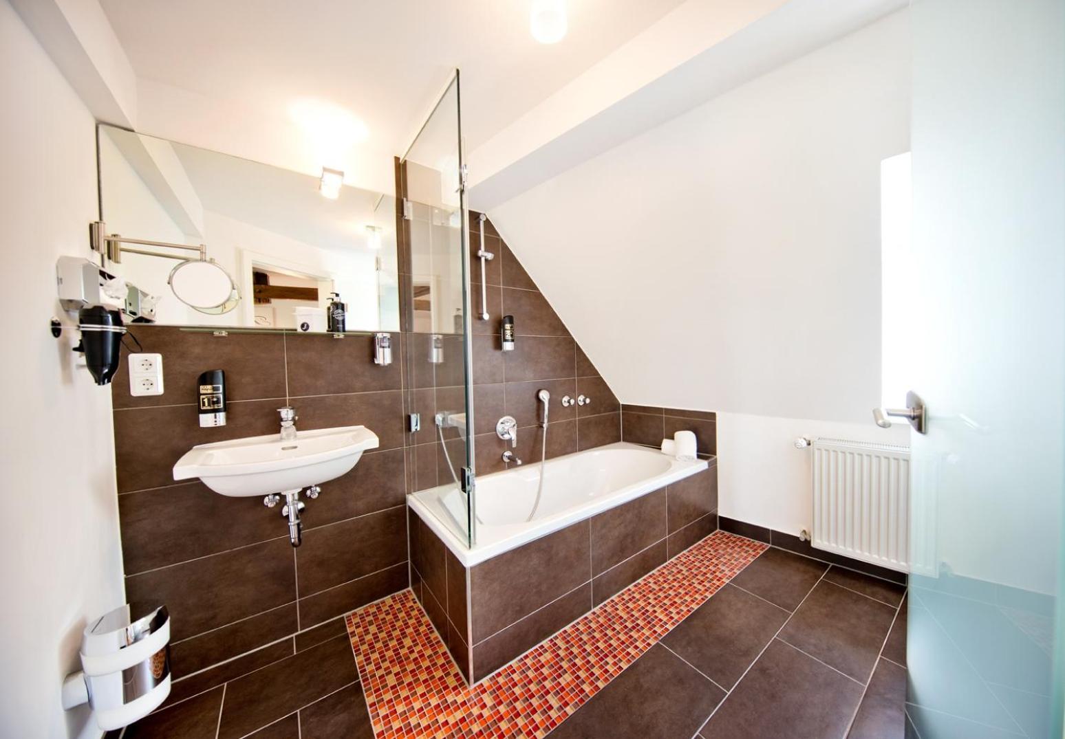 Large Double Room photo 2
