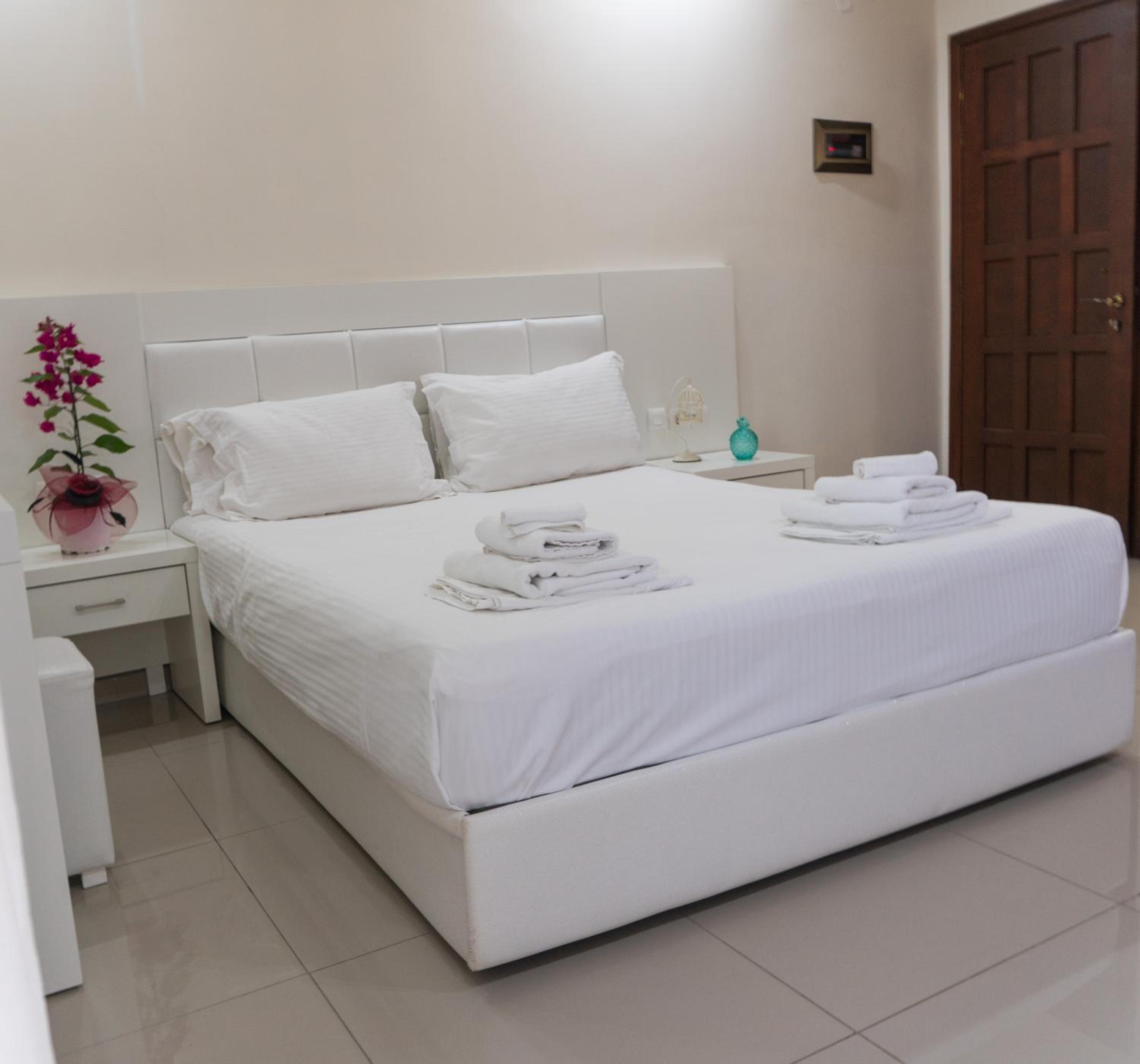Two-Bedroom Suite photo 2