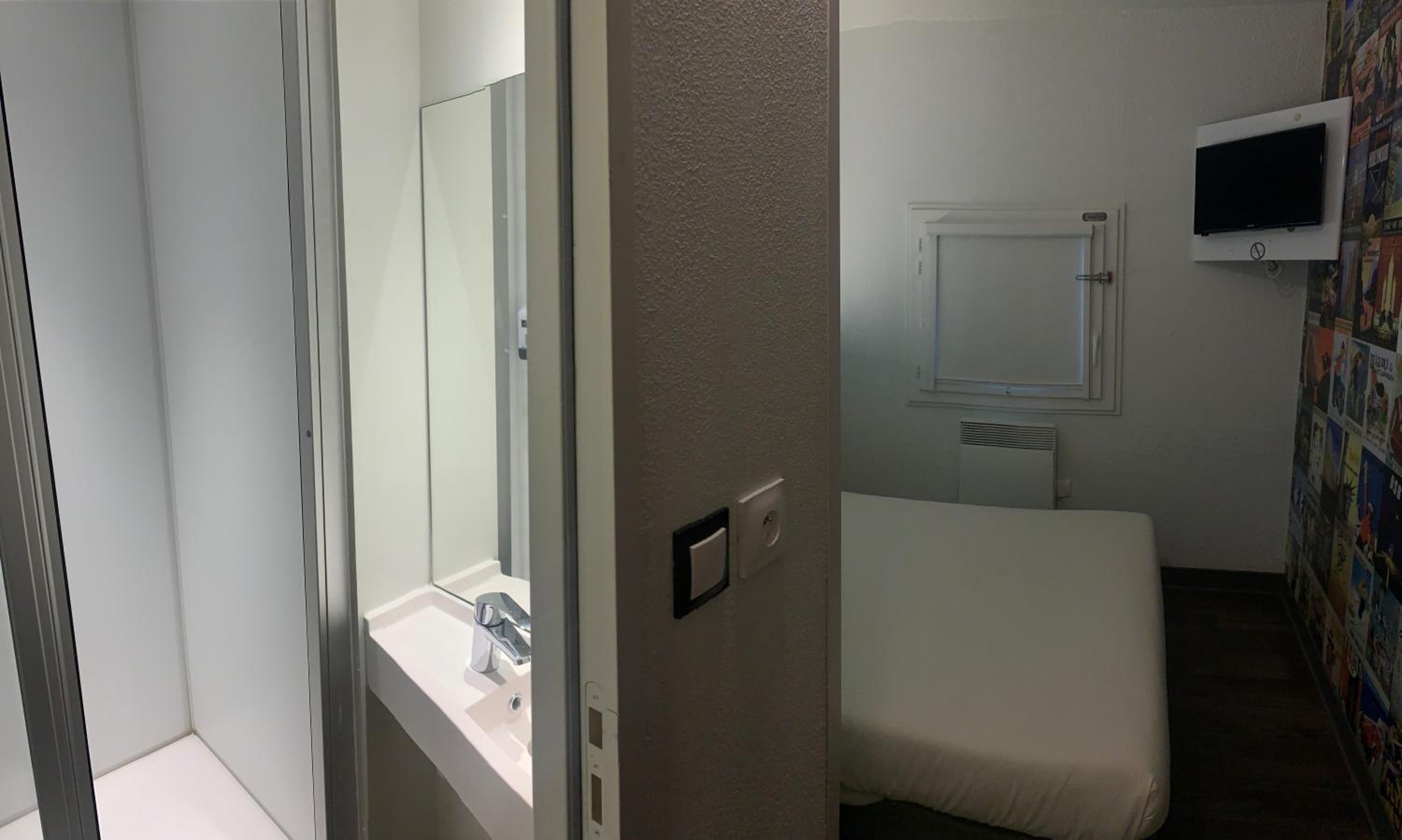 Cabrio Room with Private Bathroom - Photo 8