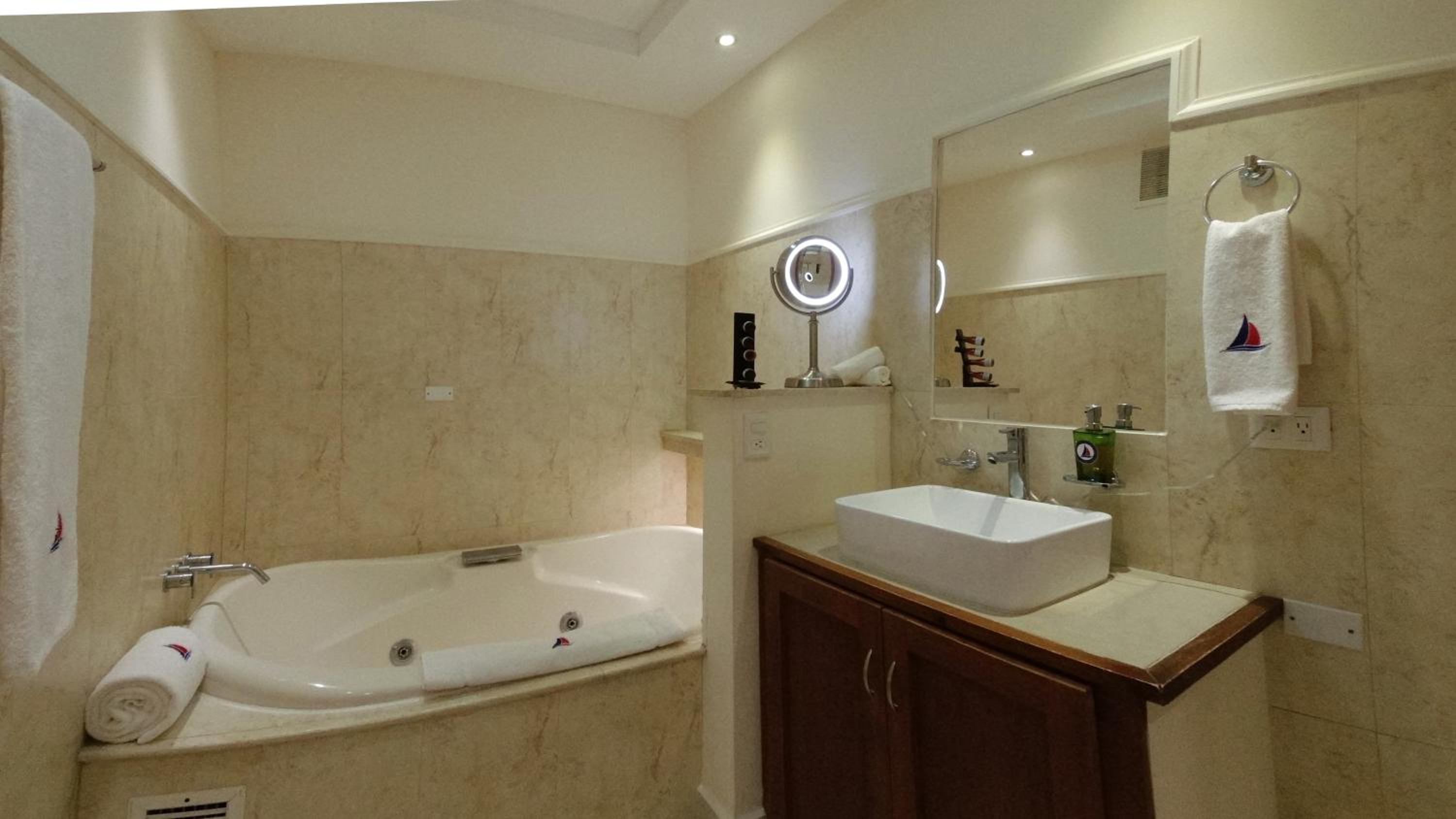 Master Suite photo 3