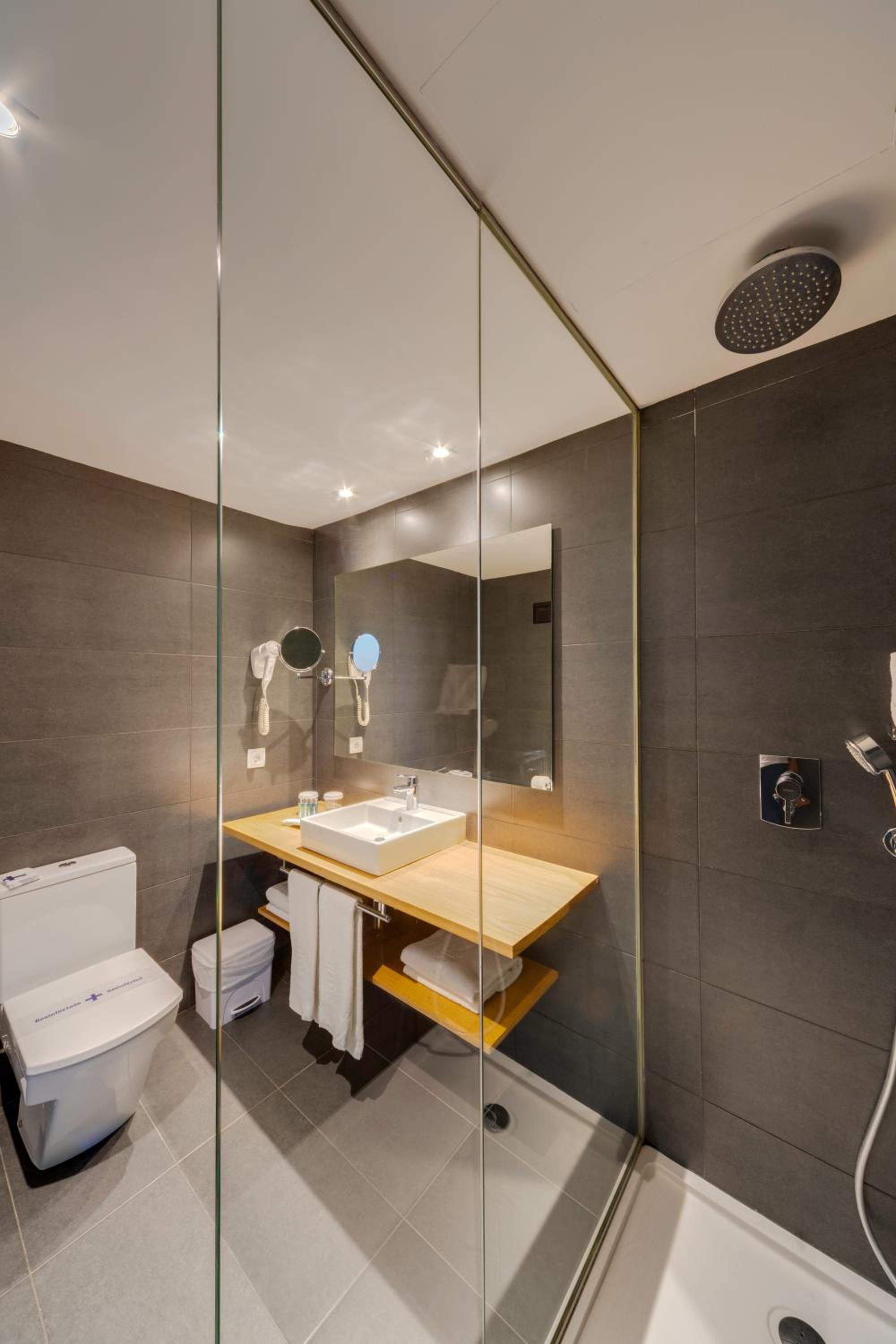 Royal Junior Suite Frontal Sea View photo 2