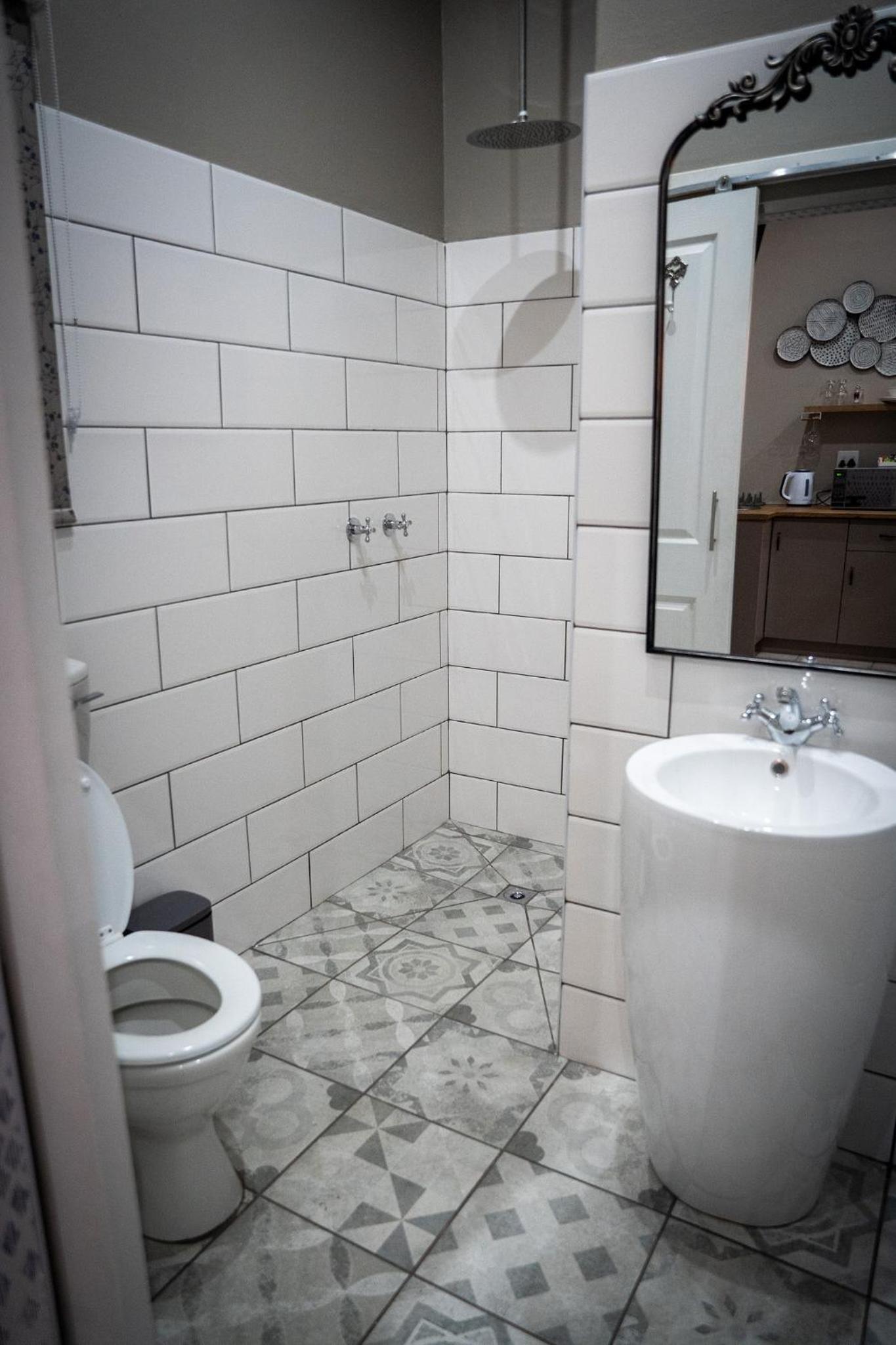 Queen Room - Photo 18
