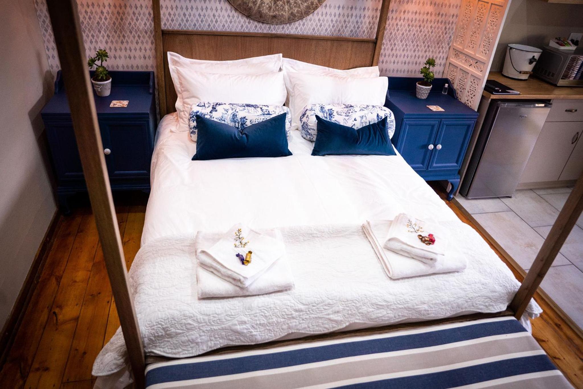 Queen Room - Photo 23