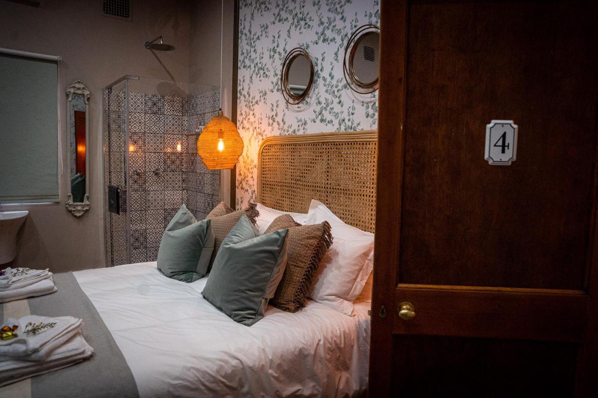 Queen Room - Photo 30