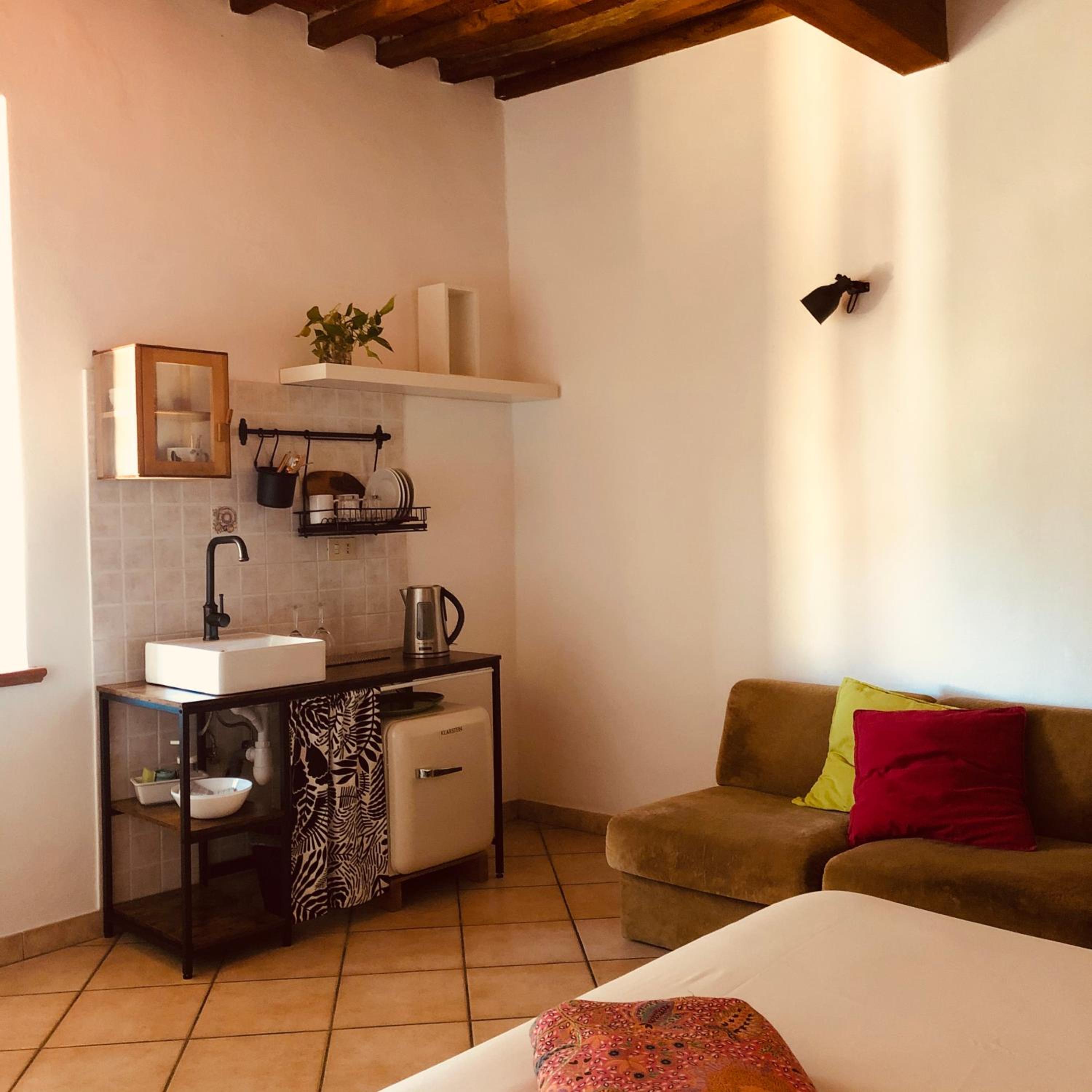 Deluxe Double Room with Sea View - Photo 4